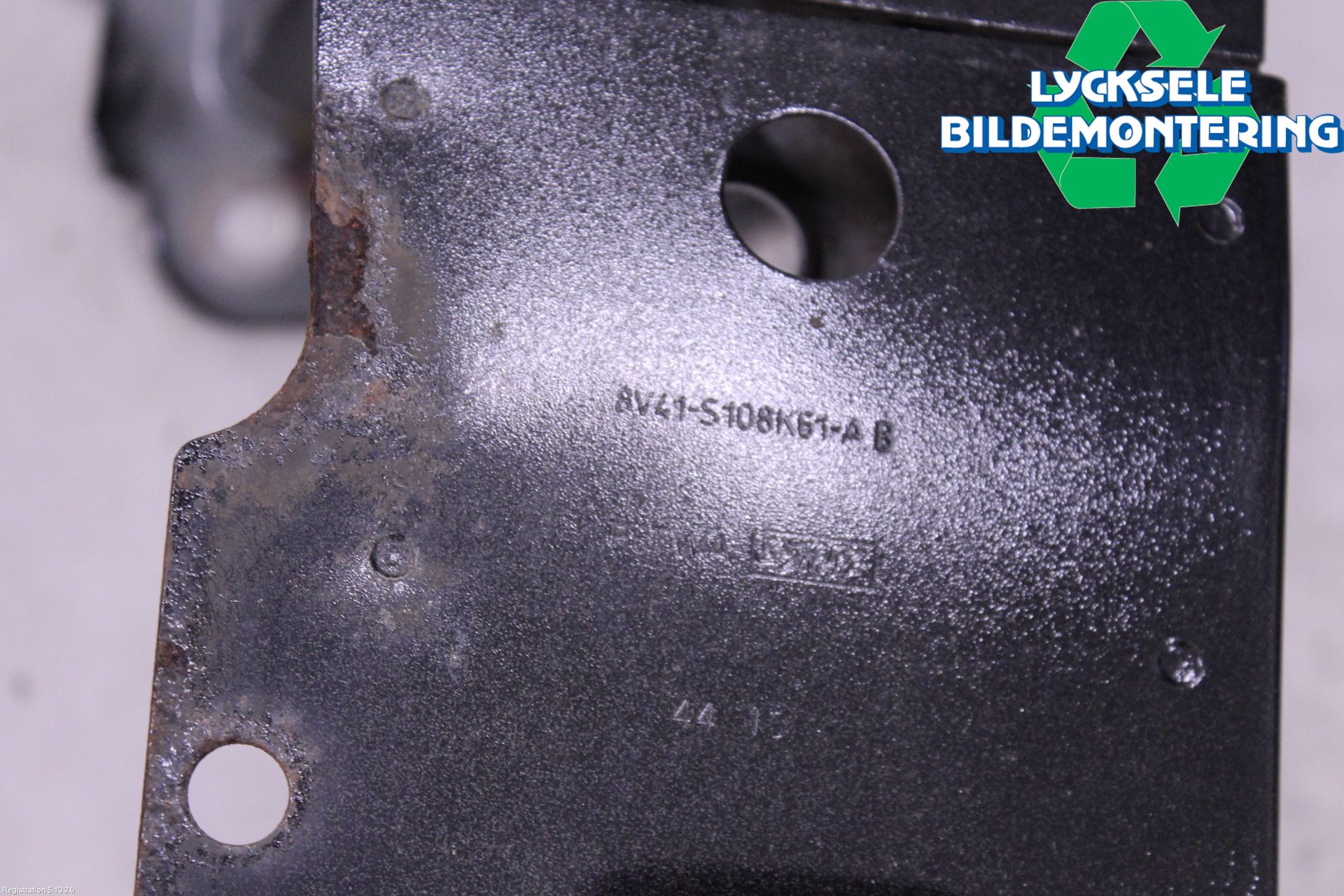 Ford KUGA 08-12 Stötfångarbalk Fram