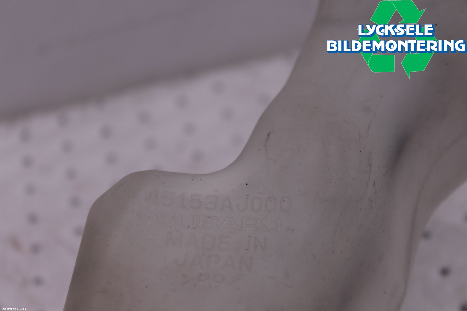 Subaru OUTBACK 10-15 Expansionstank