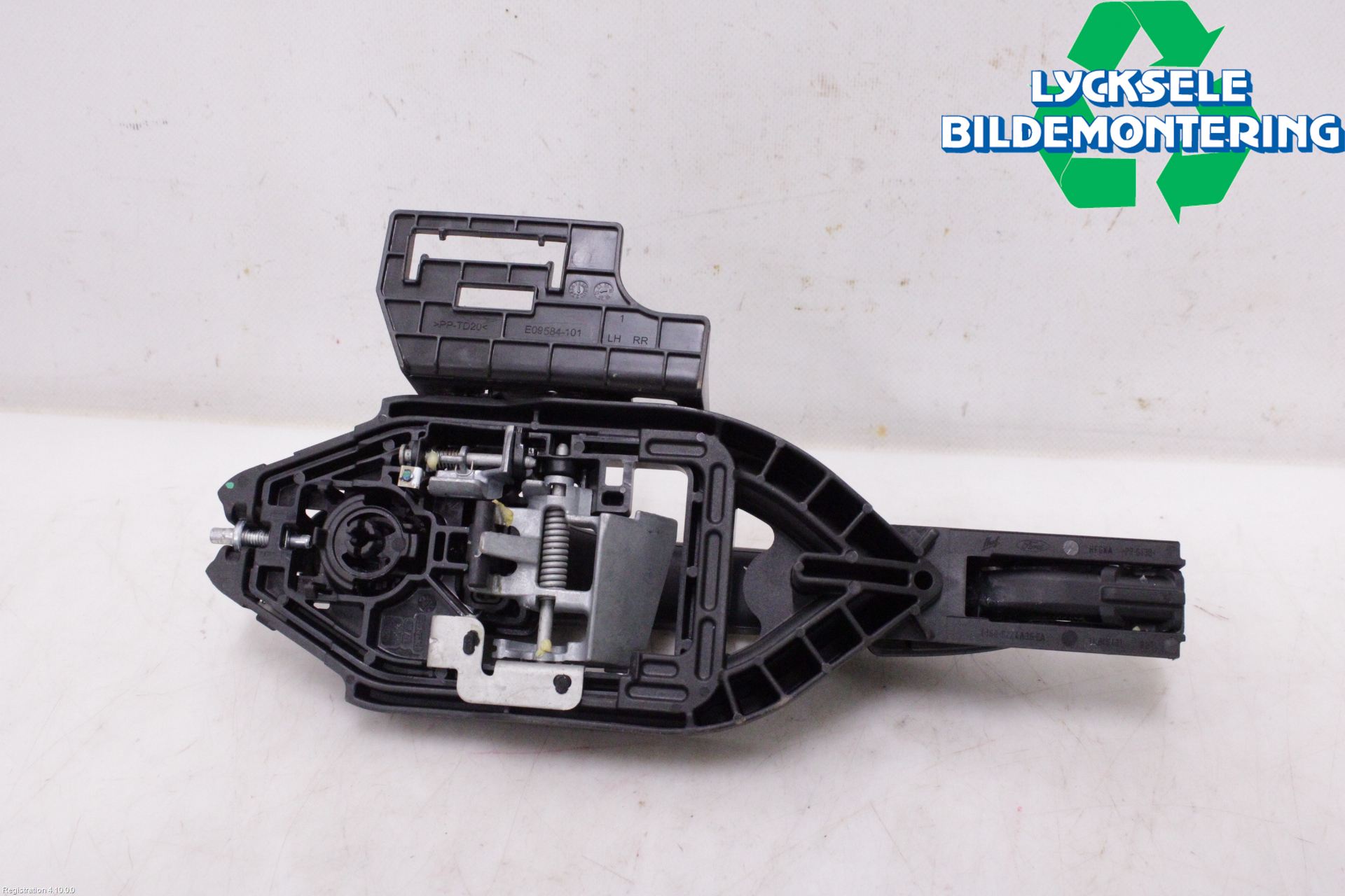 Ford KUGA/KUGA PHEZ/FHEV 20- Dörrhandtag Yttre Vä