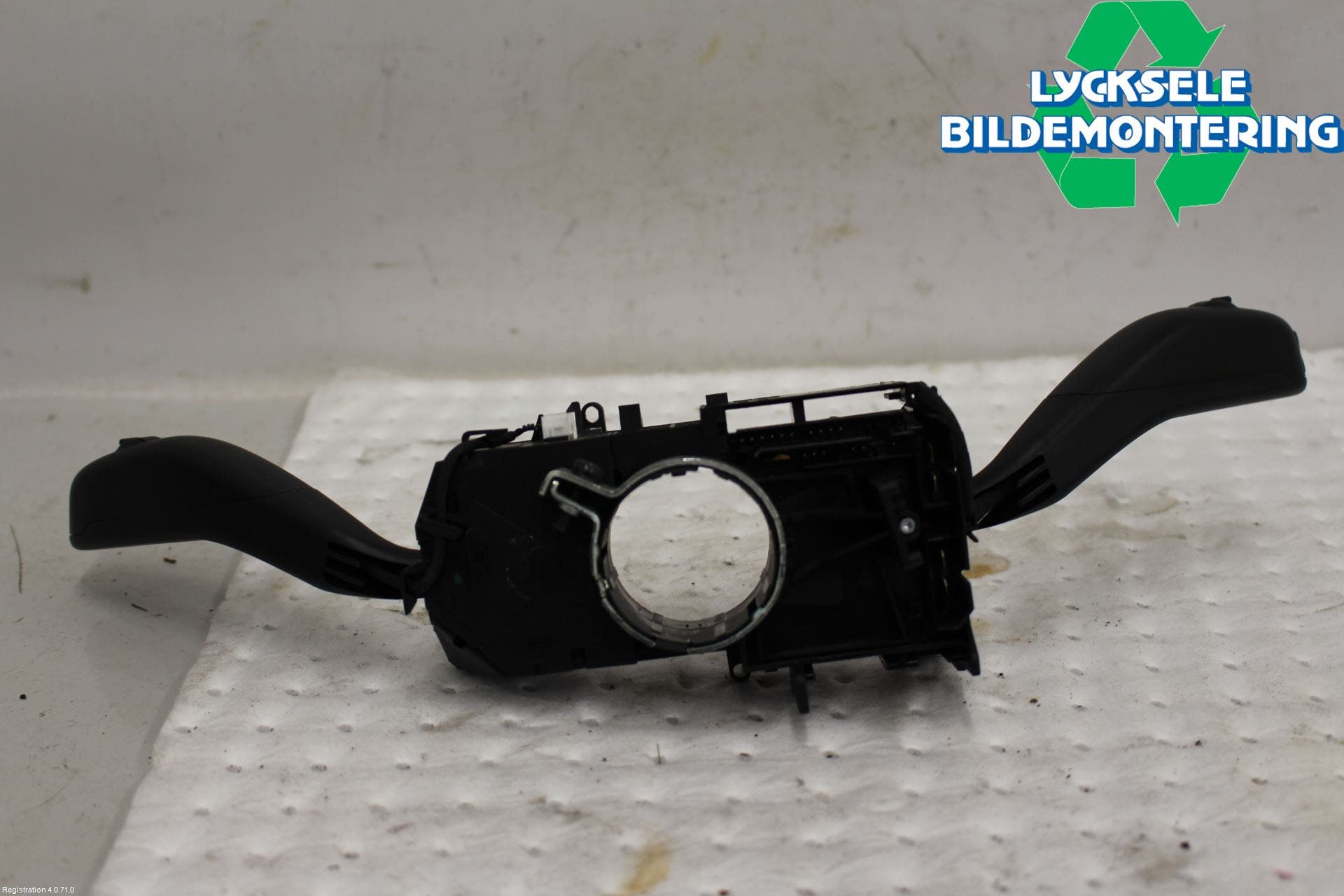 Volkswagen VW AMAROK 2H 10-22 Spakcentral