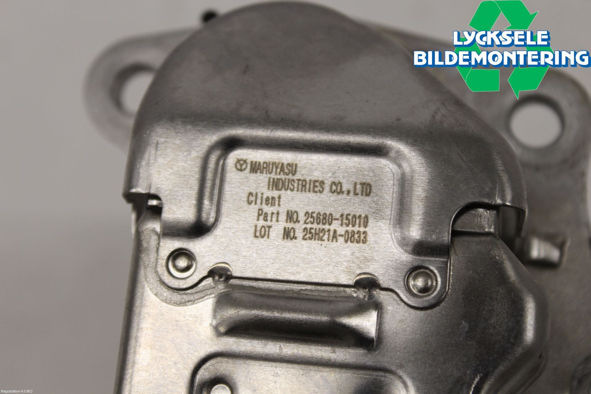 Toyota YARIS CROSS XP21 21- Avgaskylare