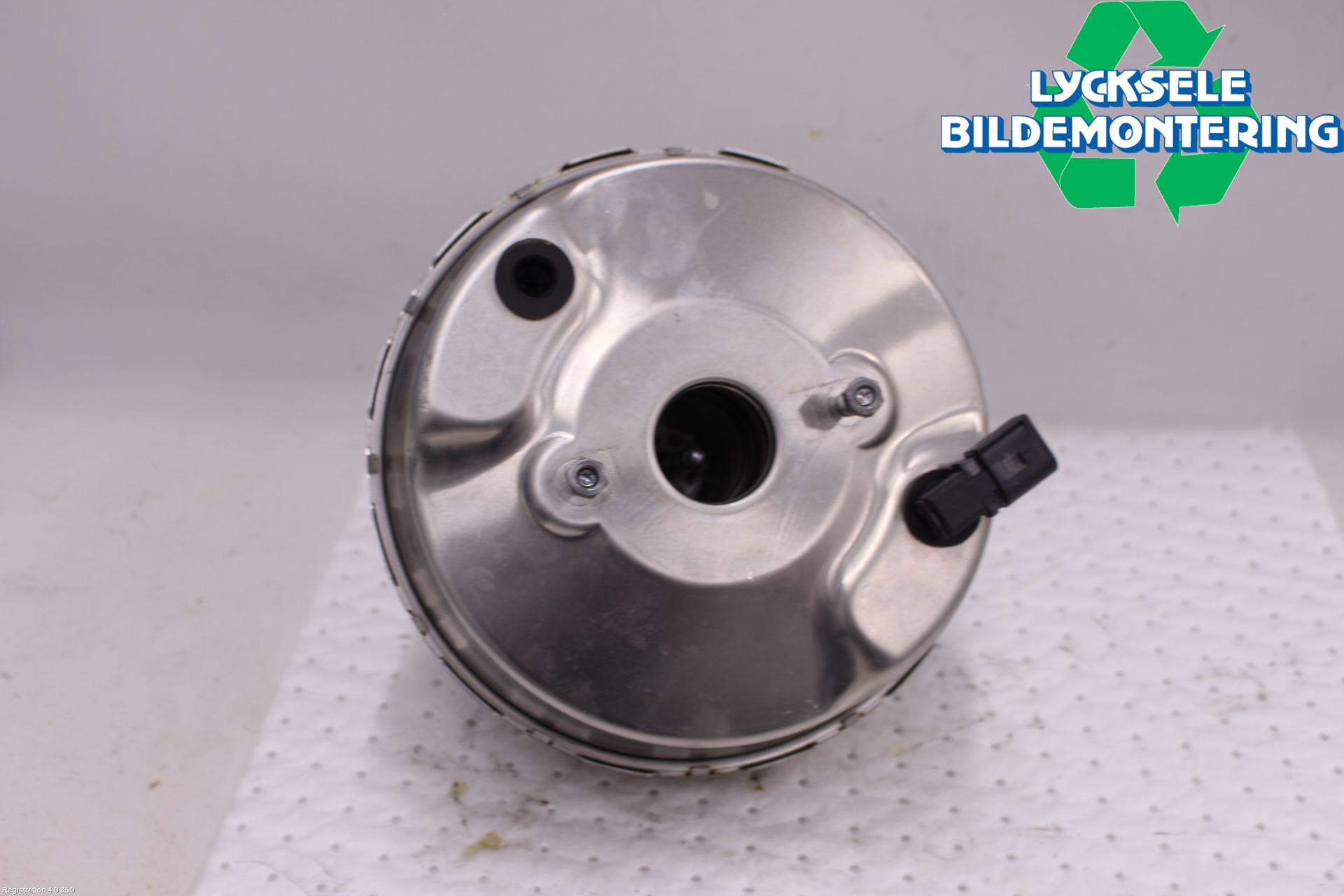 BMW 5 G30/G31/F90 17-23 Bromsservo