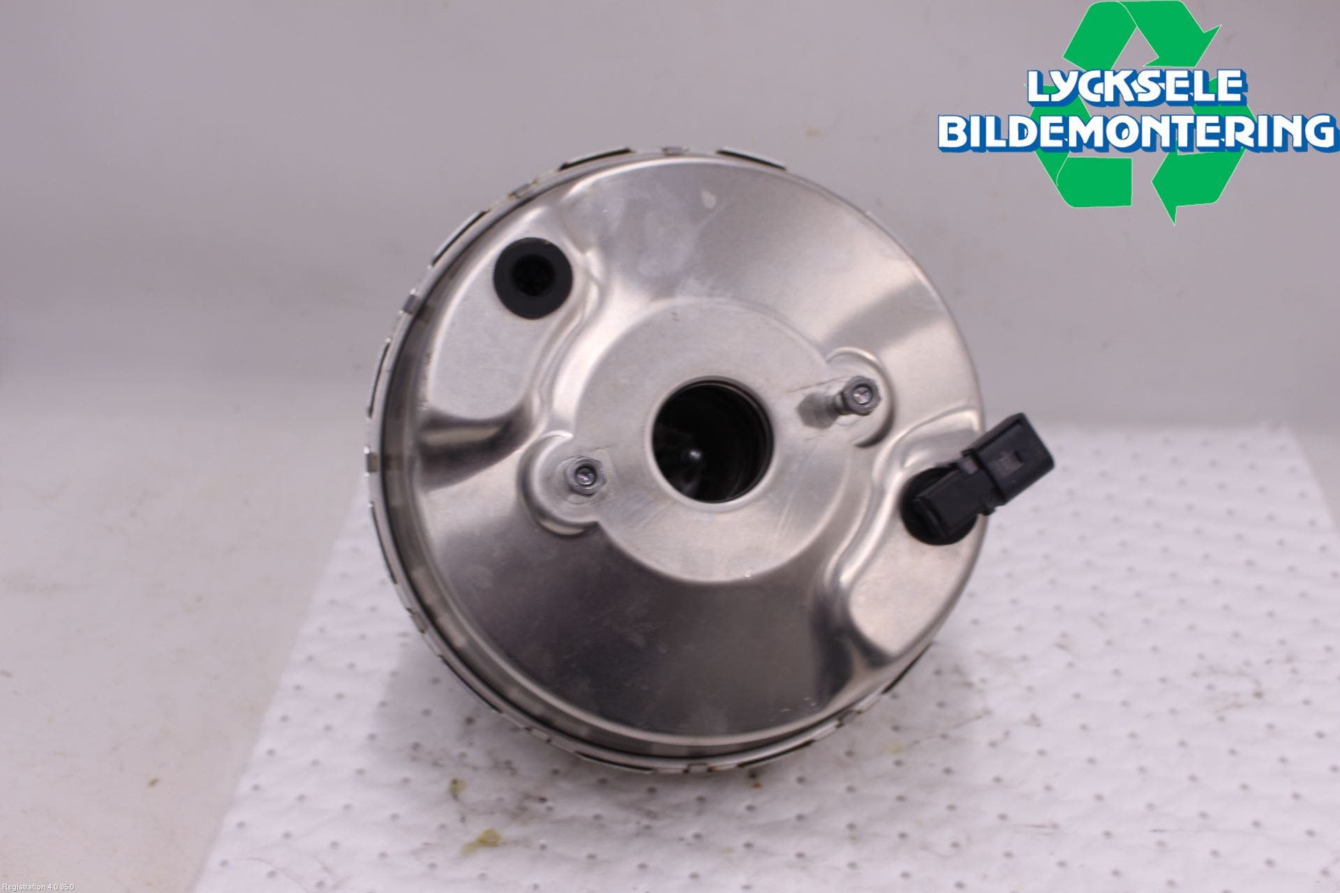 BMW 5 G30/G31/F90 17-23 Bromsservo