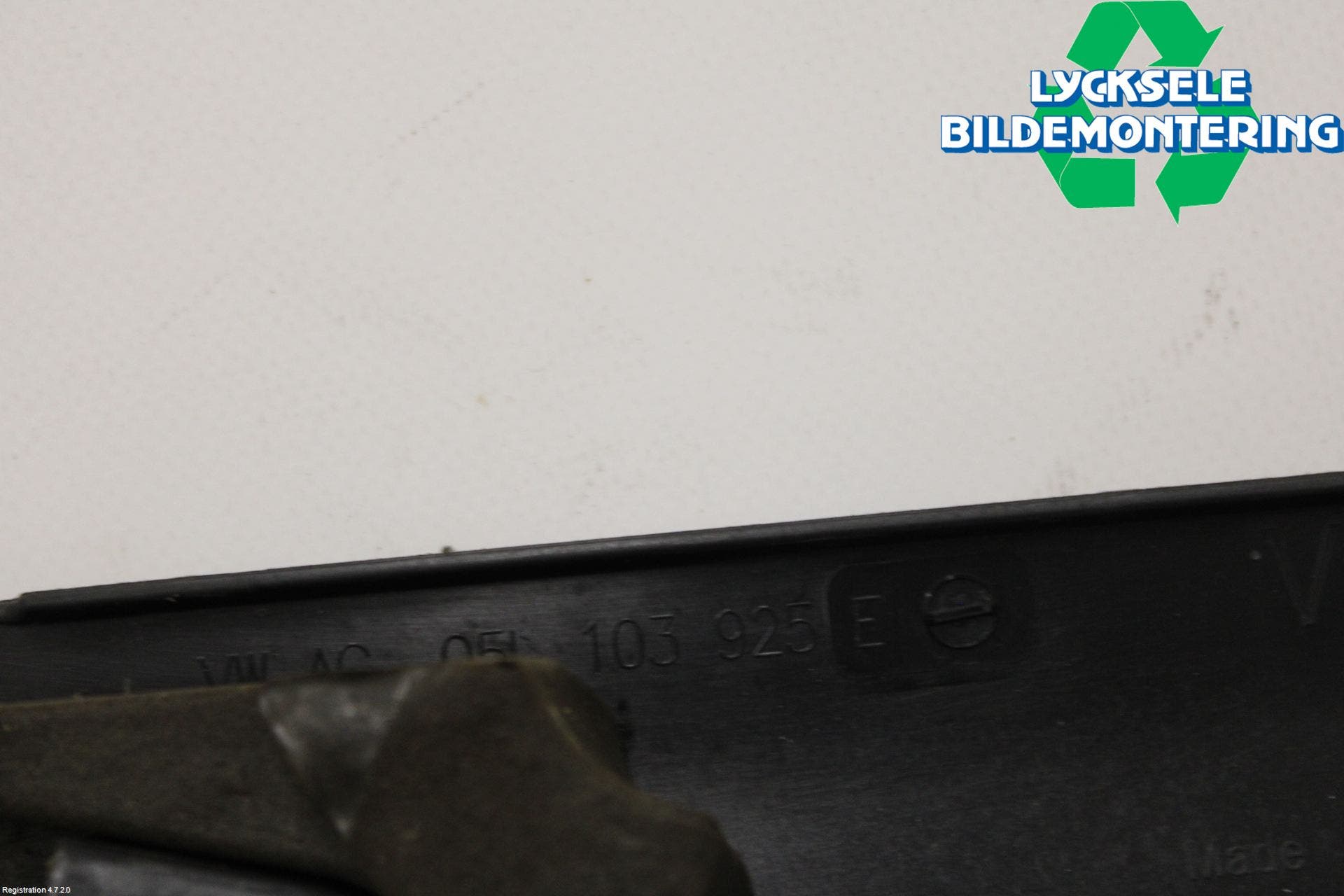 Volkswagen VW T-ROC 18- Motorkåpa