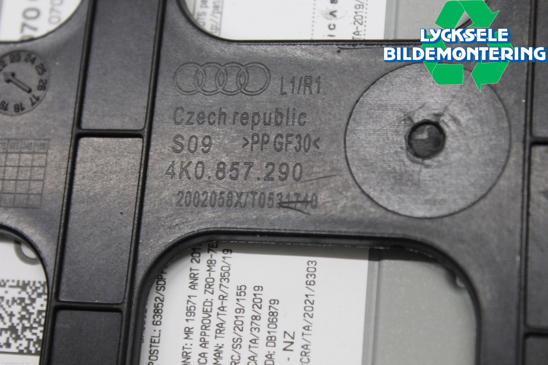 Audi A6 F2/C8 19- Styrenhet Multimedia