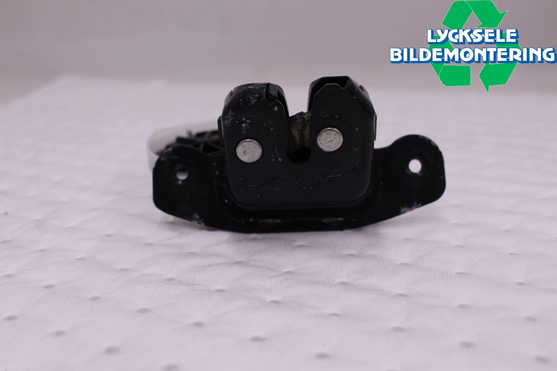 Suzuki SX4 S-CROSS 14-21 Låskista Baklucka