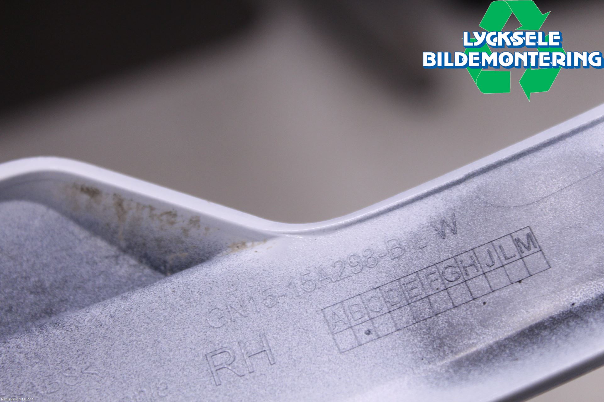 Ford ECOSPORT 17- Dimljussarg Fram