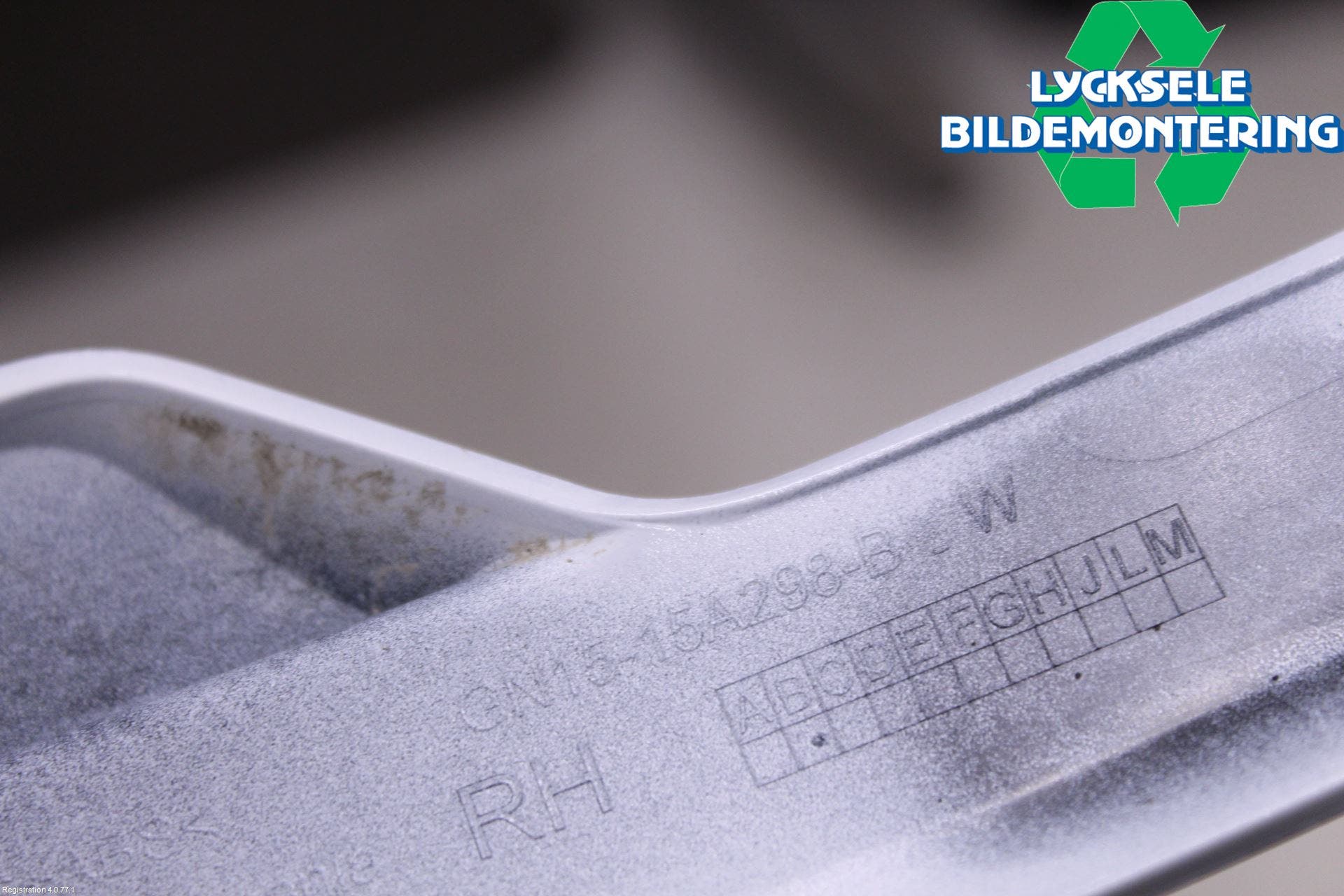 Ford ECOSPORT 17- Dimljussarg Fram