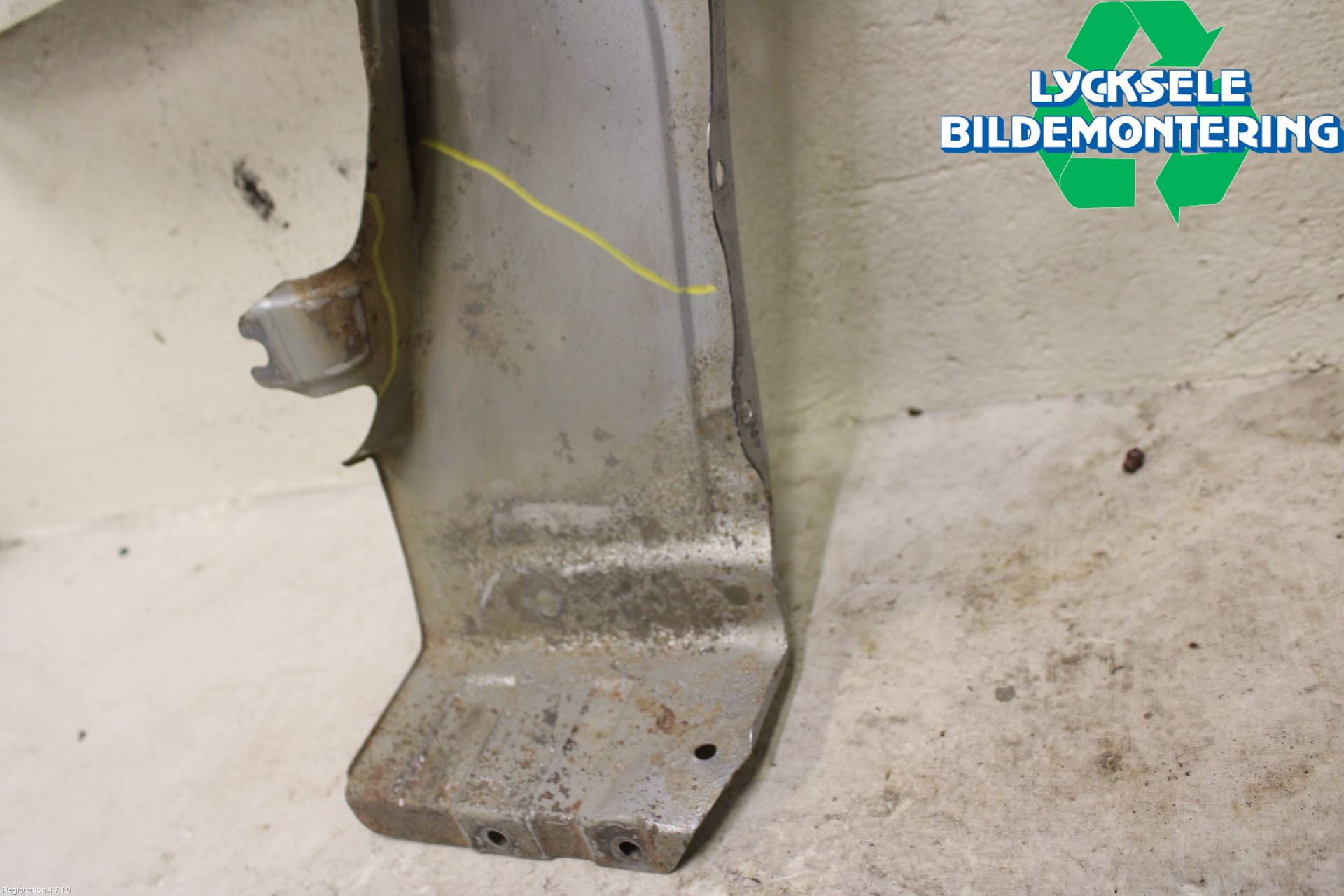 Subaru XV 12-17 Skärm Fram Vänster