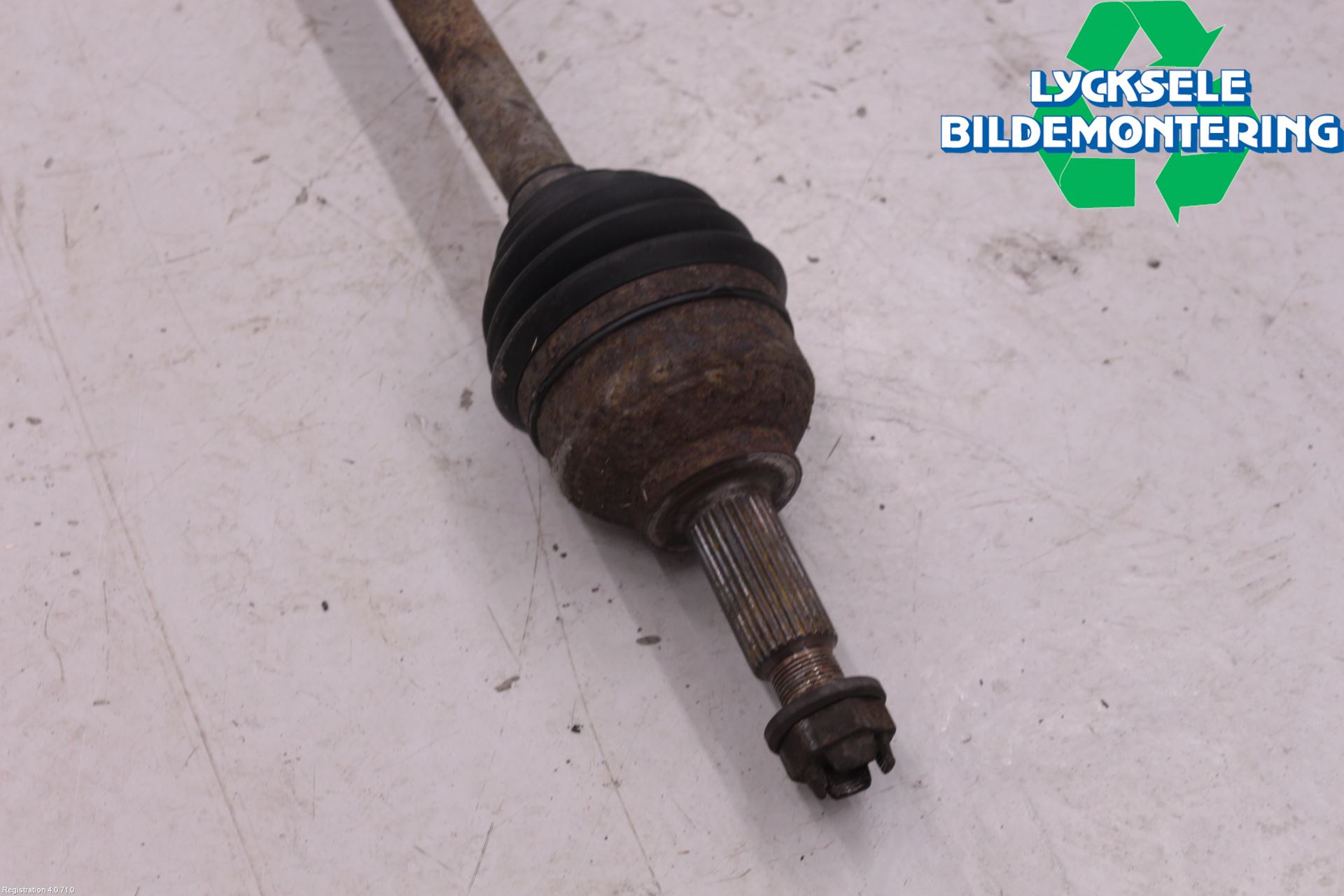 Opel VIVARO 01-14 Drivaxel Fram Höger