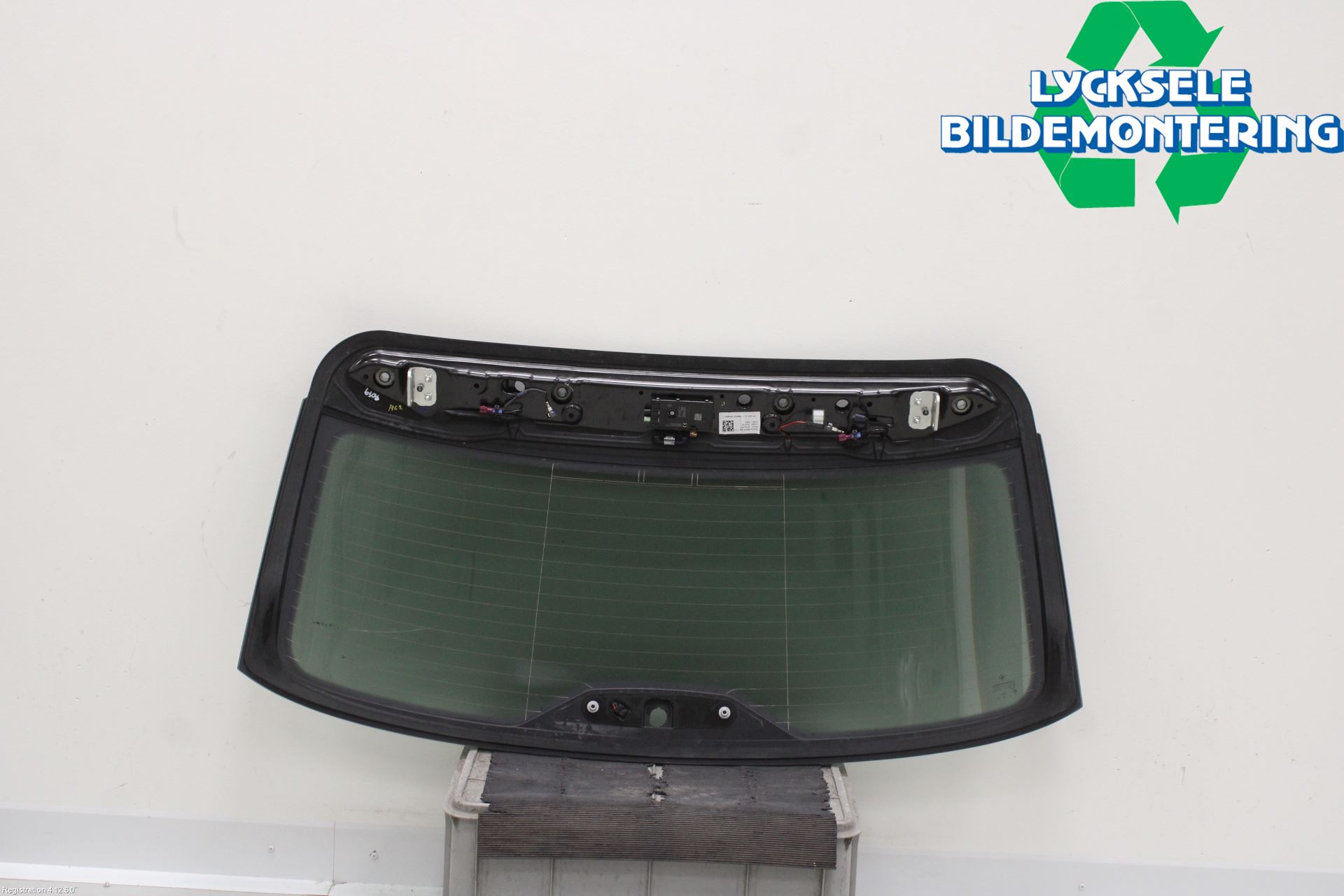 BMW 3 G20/G21/G80/G81 19- Bakruta