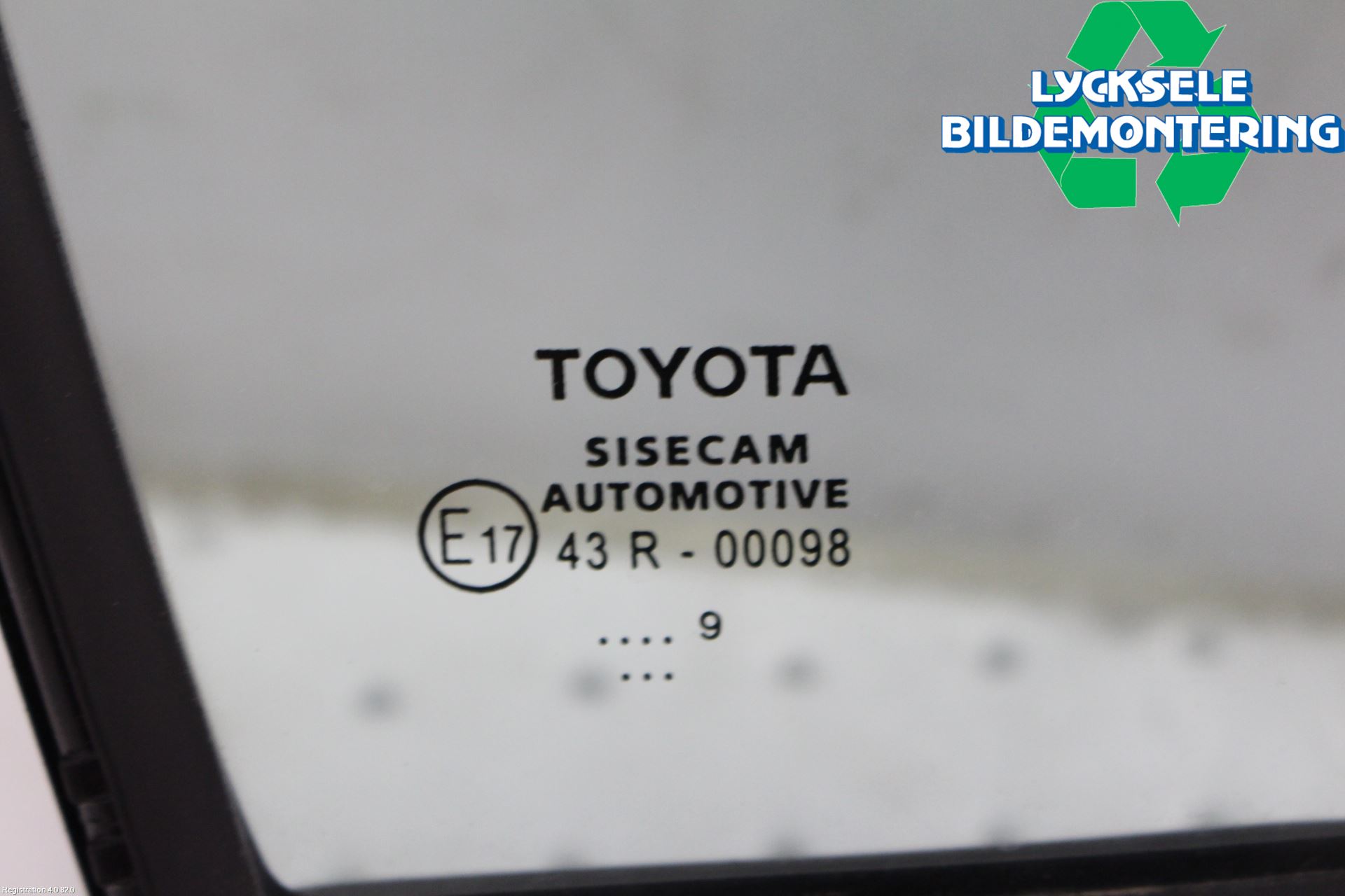 Toyota COROLLA 19- Dörruta Fram Lilla Hö