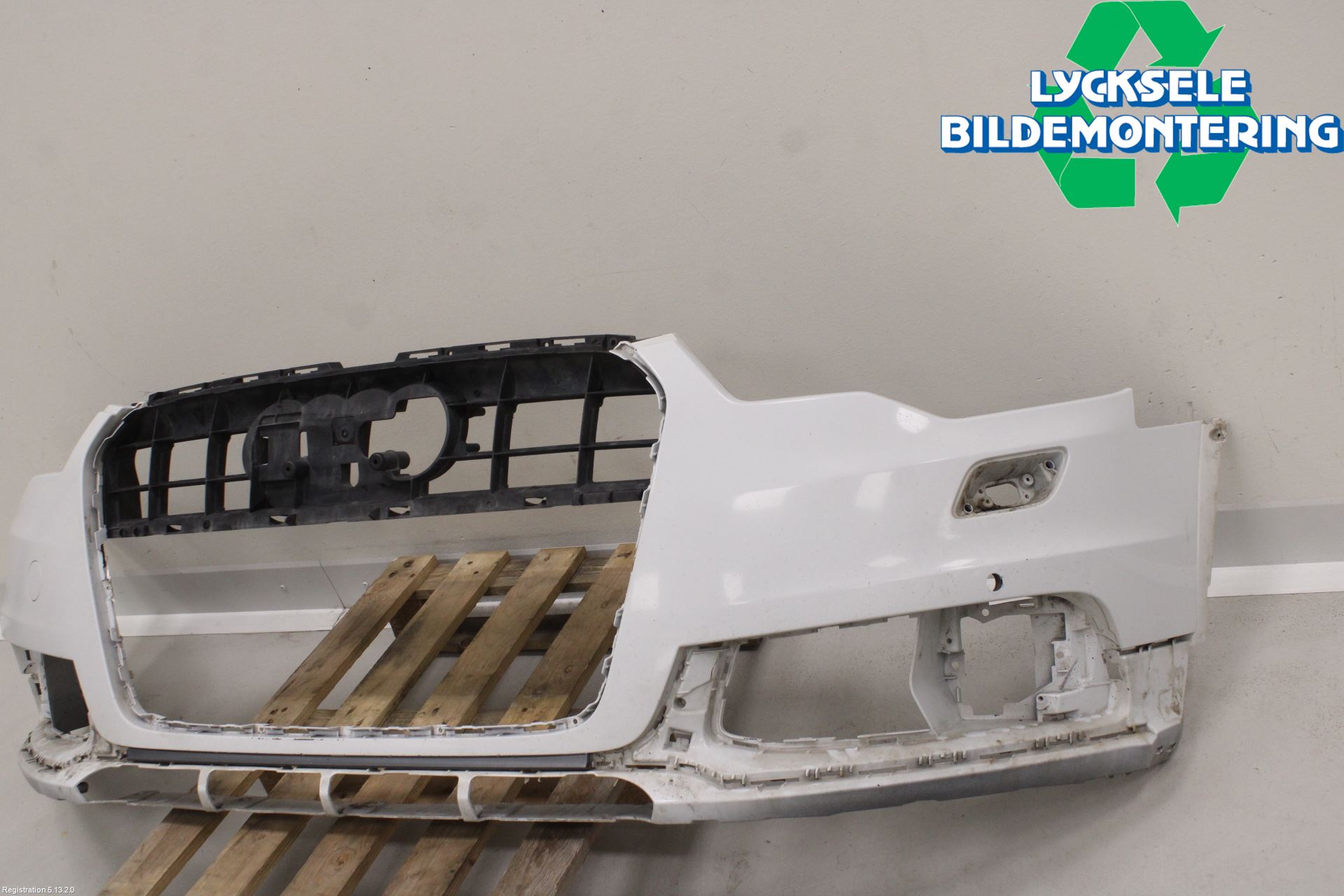 Audi A6/S6 4G 11-18 Stötfångarbeklädnad Fram