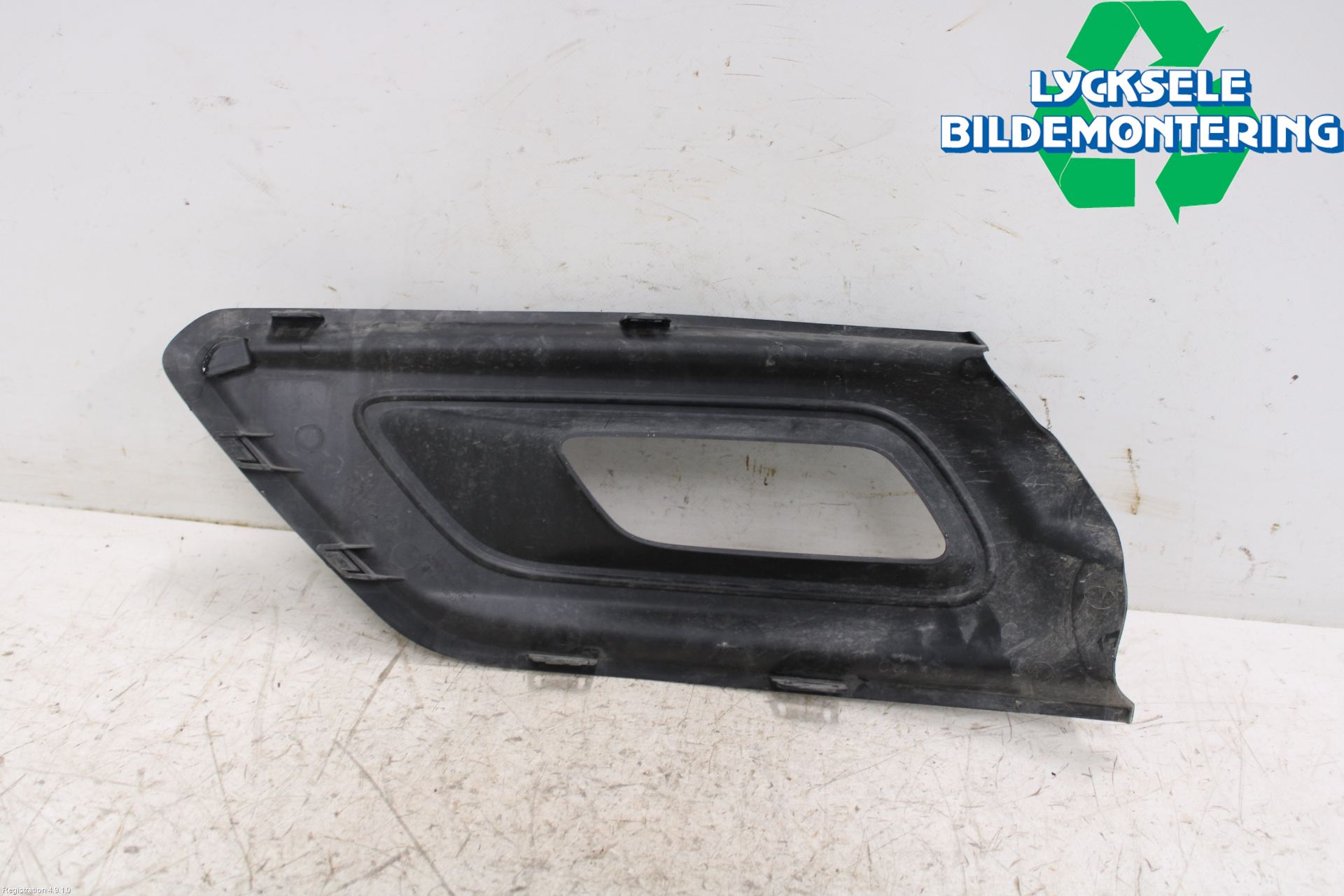 Ford TRANSIT SKÅP/BUSS 14-22 Dimljussarg Fram