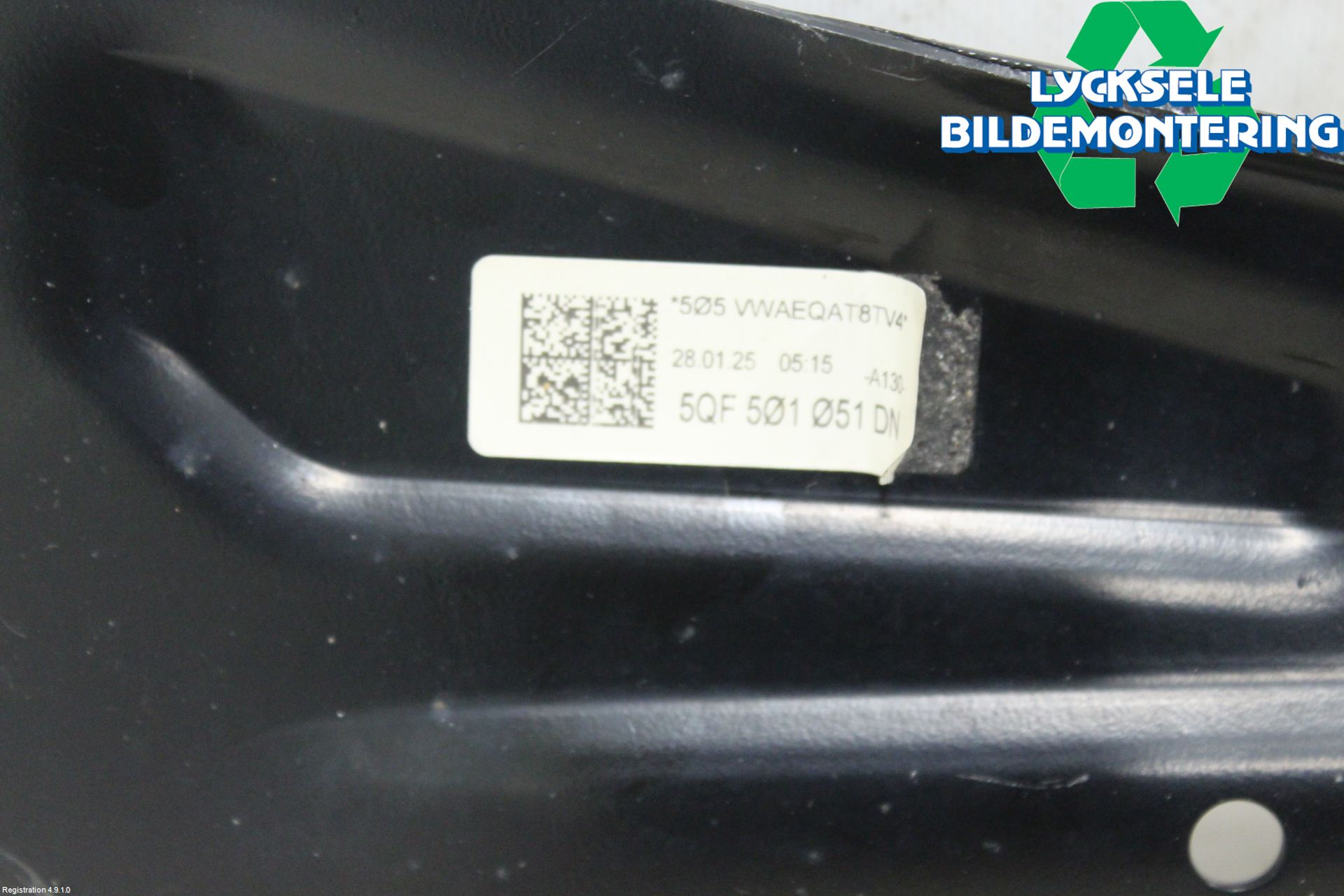 Audi Q3 F3 19- Bärarm Bak Vänster