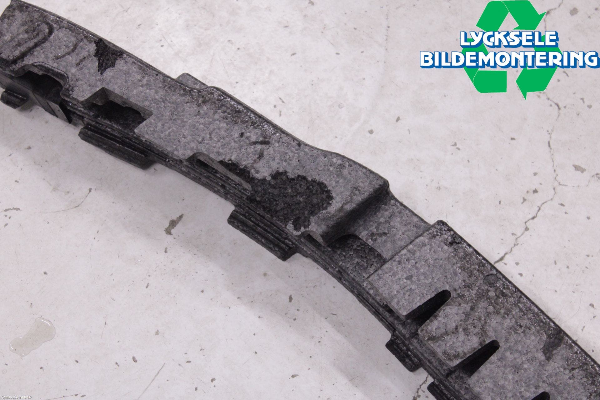 BMW 5 F10/F11/F18 09-17 Stötfångar Deformelement Fram