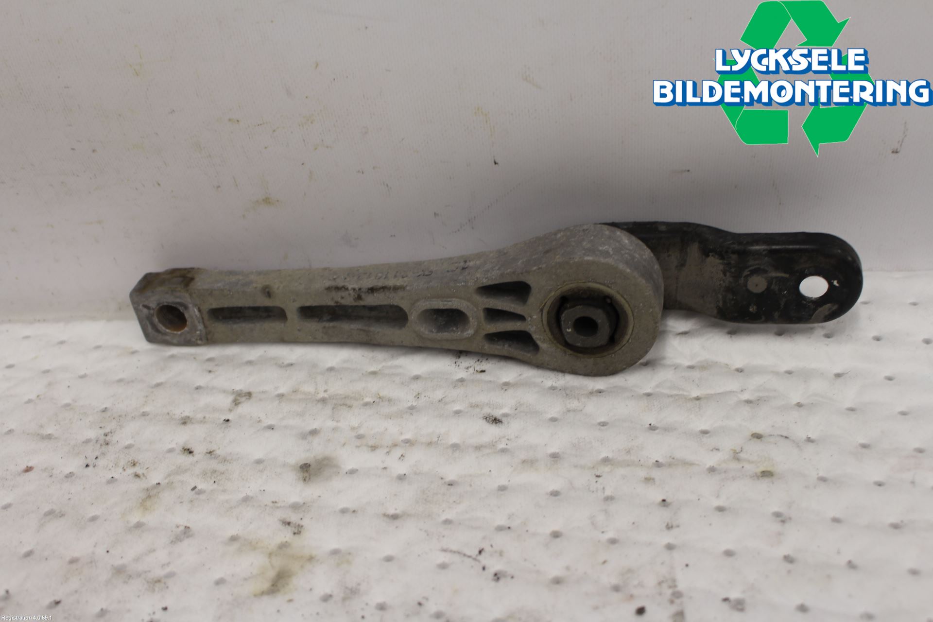 Volkswagen VW PASSAT 11-14 Växellådsfäste