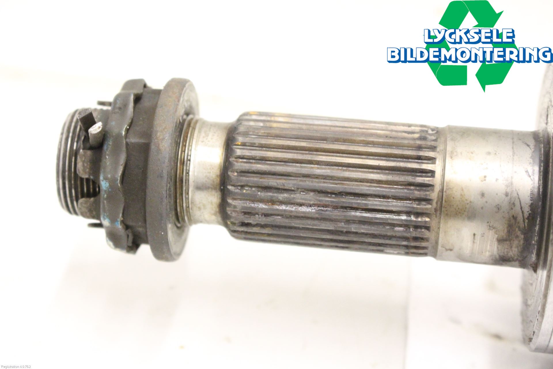 Toyota HILUX 05-16 Drivaxel Fram Höger
