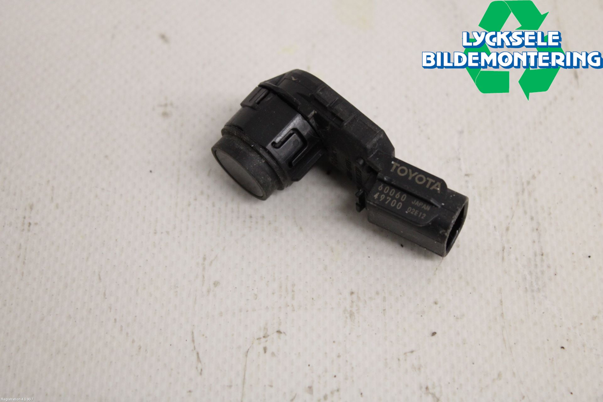 Toyota RAV4 19- Parkeringshjälp Backsensor