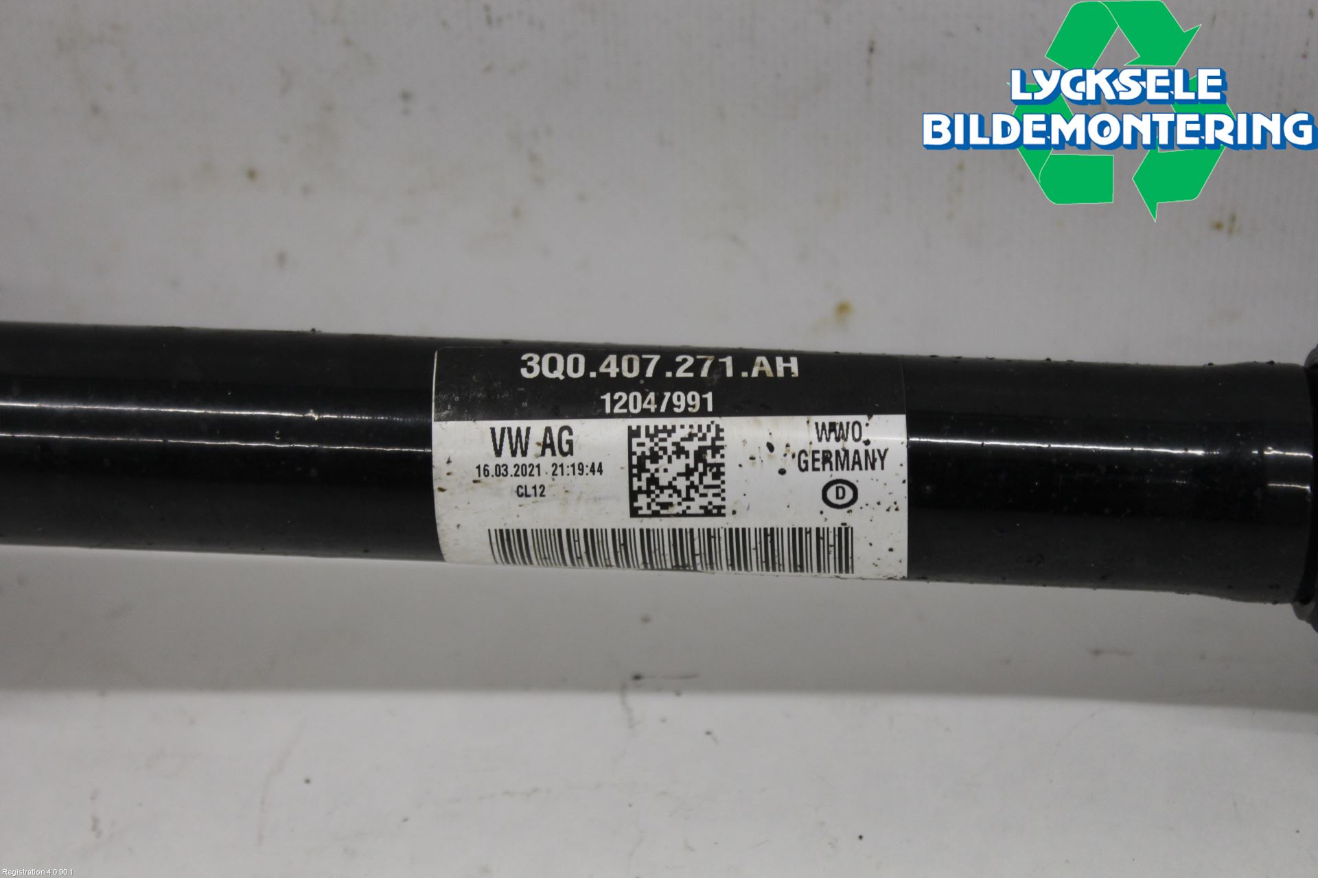 Volkswagen VW PASSAT 20-24 Drivaxel Fram Vänster