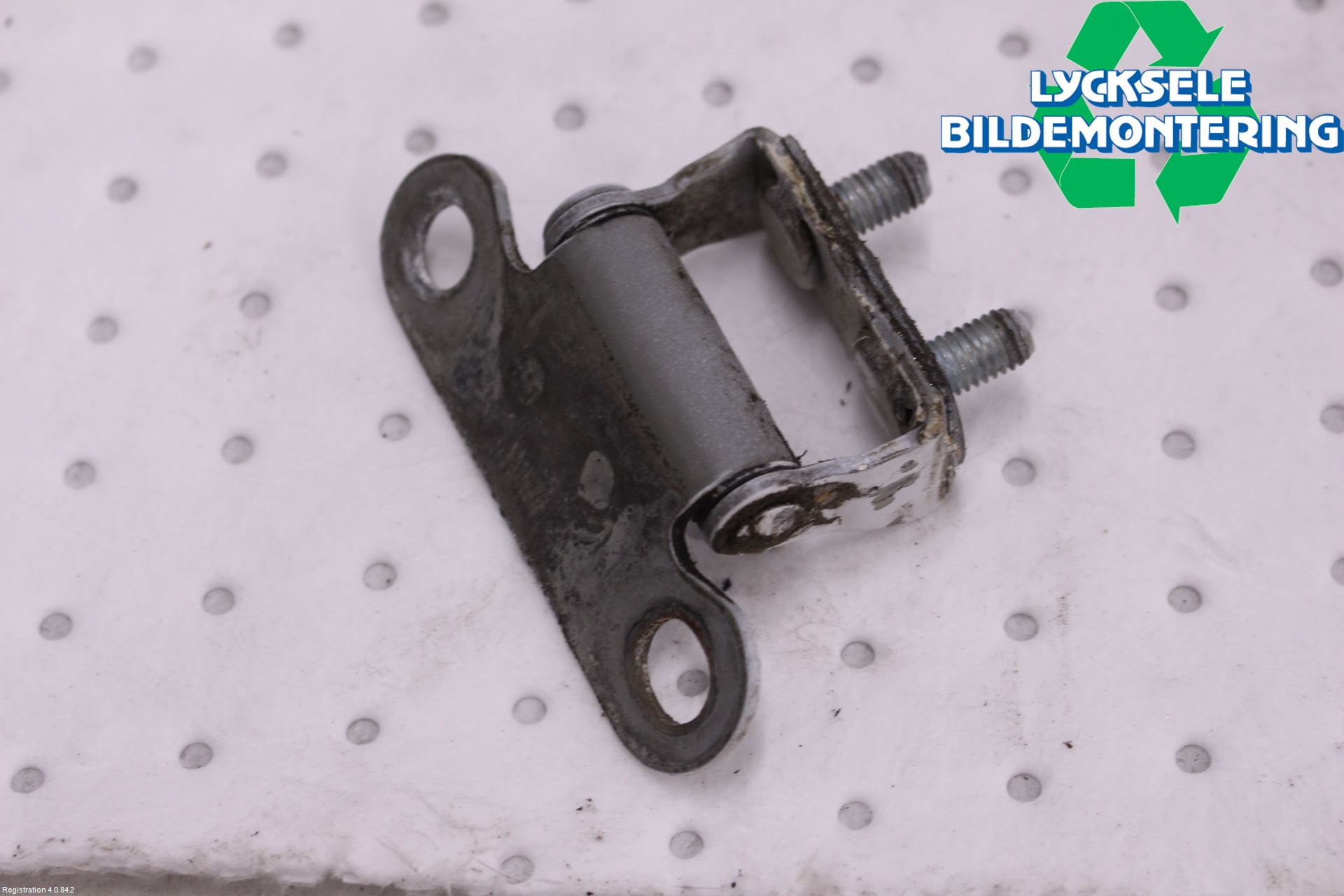 Toyota AURIS 13-19 Bakluckegångjärn Hö