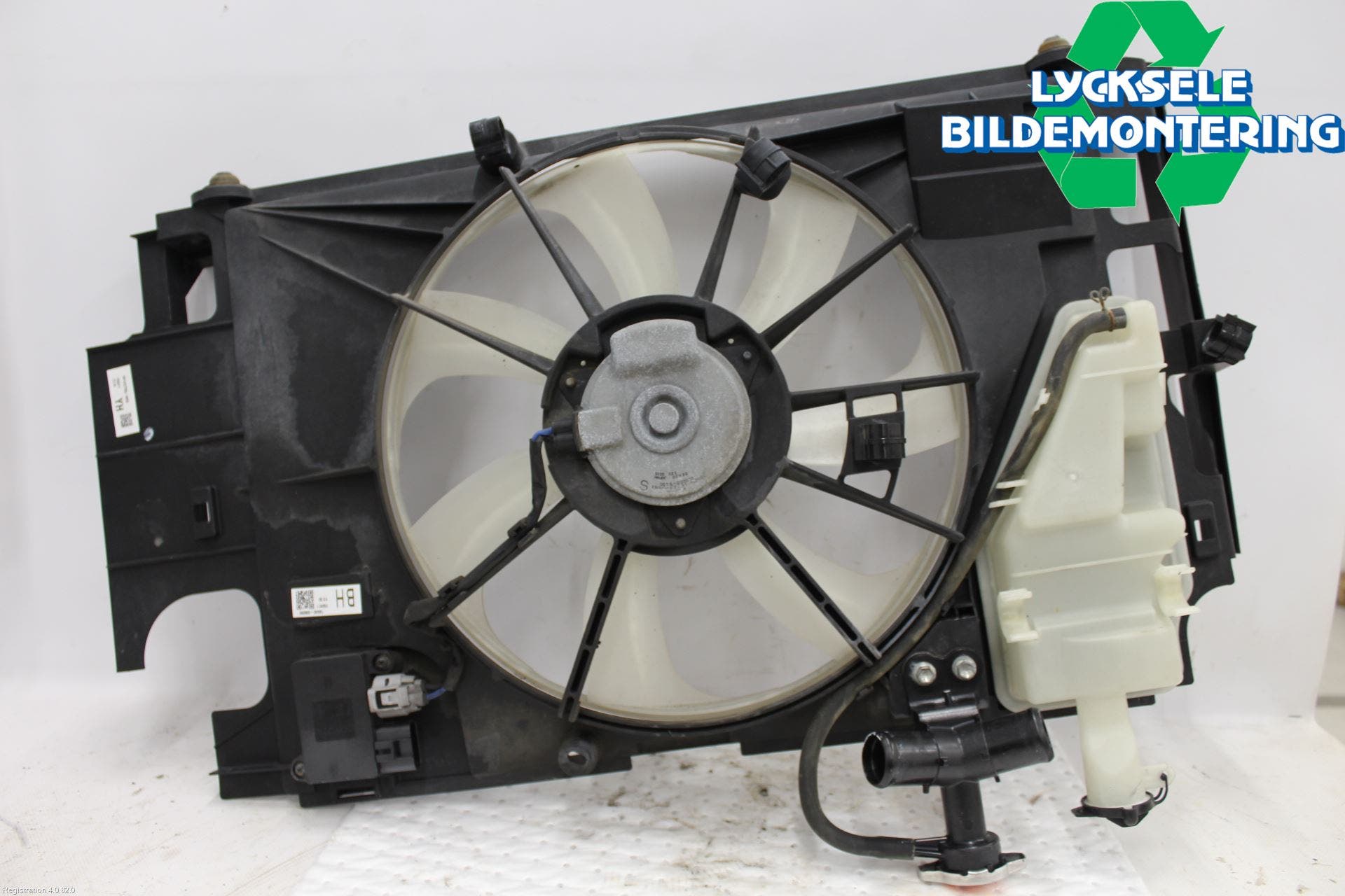 Toyota YARIS XP130 15-20 Kylfläkt El