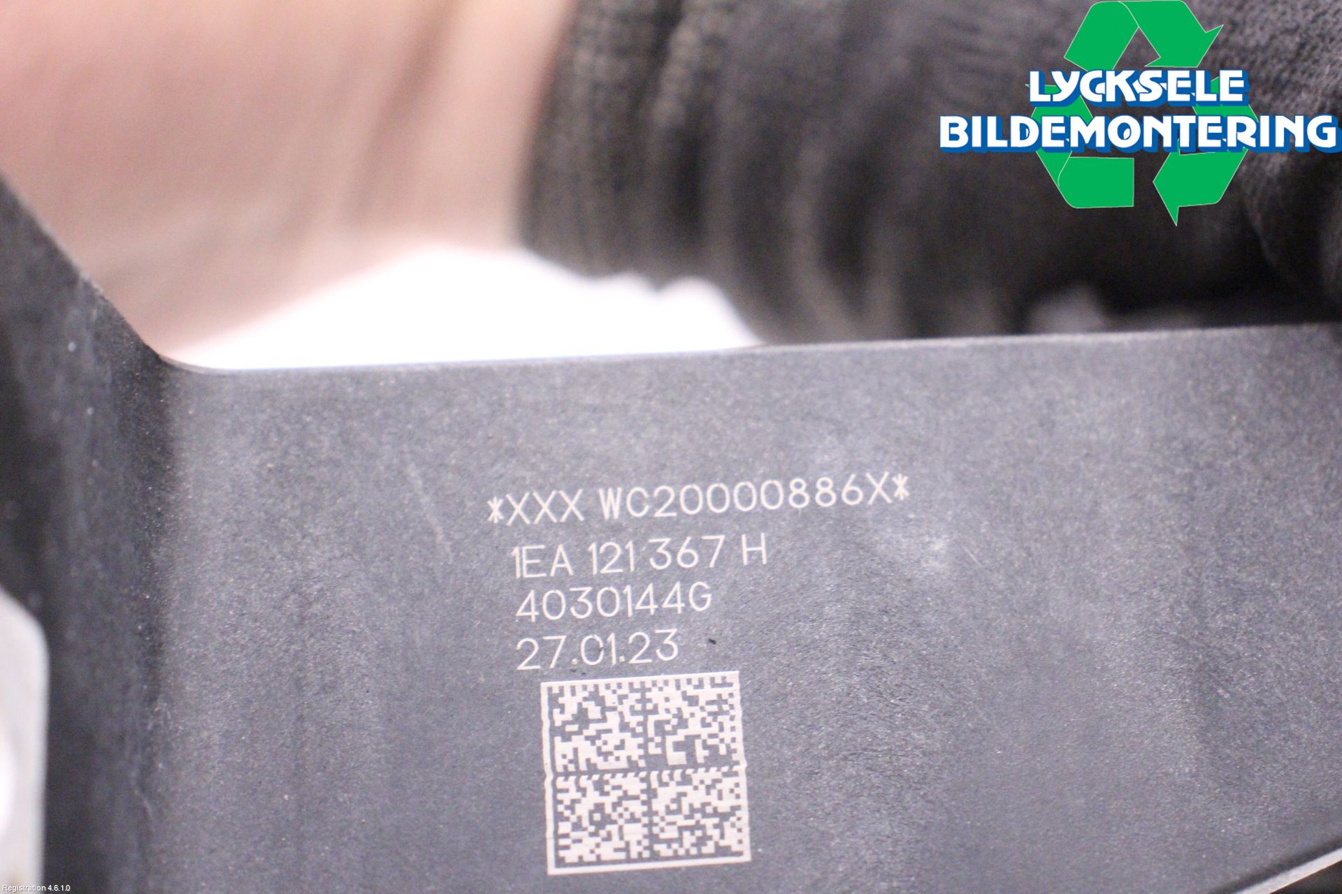 Volkswagen VW ID.4 21- Kylarfäste-Ram-Balk