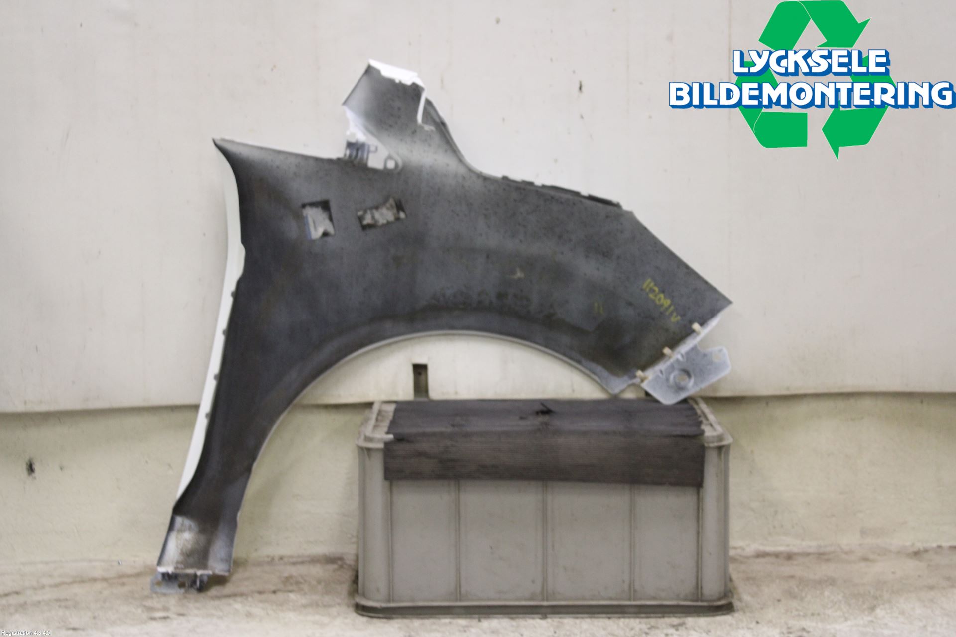 Ford C-MAX II  11-14 Skärm Fram Vänster