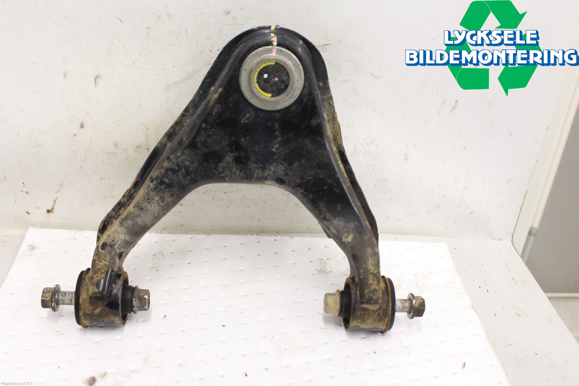 Mitsubishi L200 16-23 Bärarm Fram Övre Hö