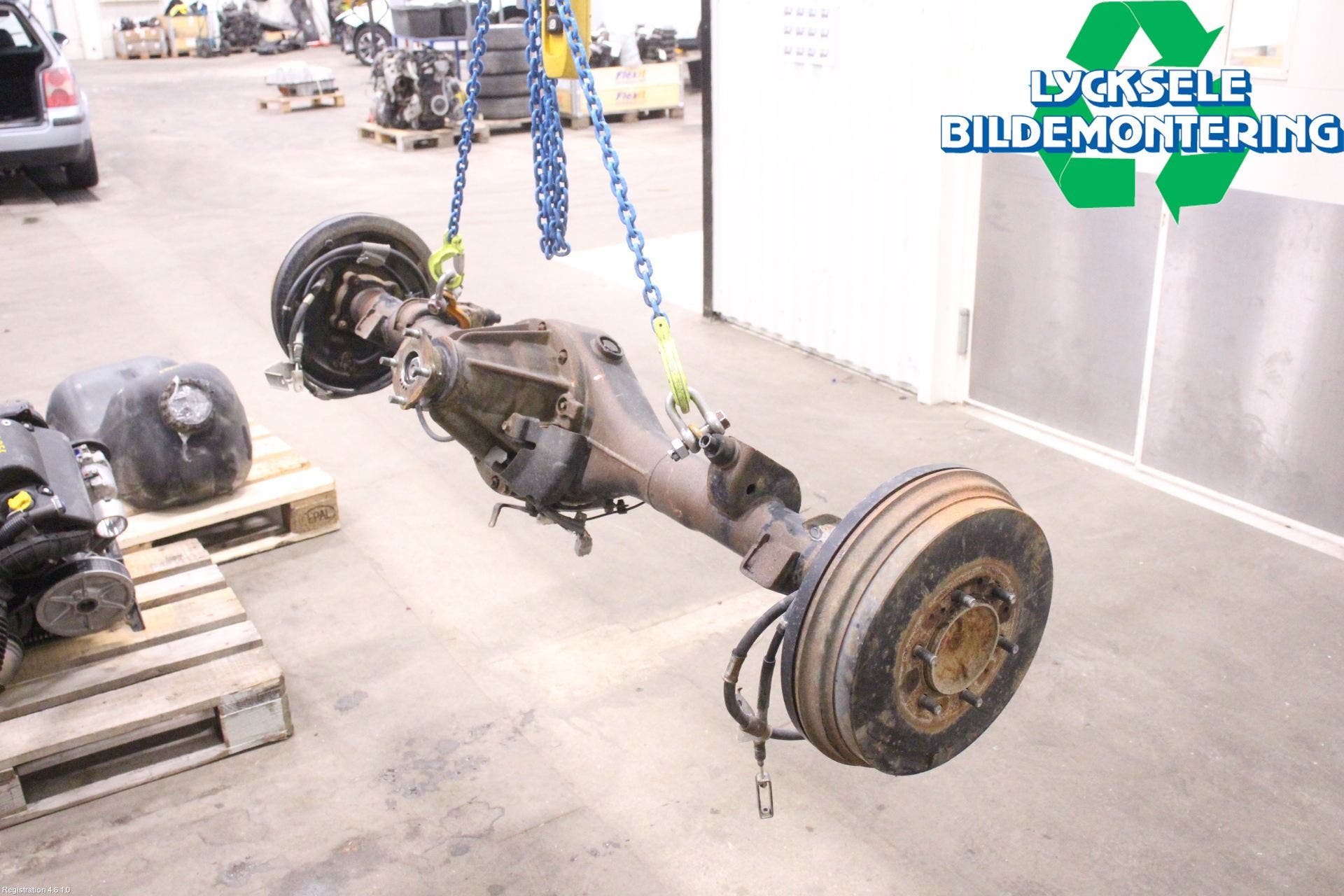 Toyota HILUX 16- Bakaxel