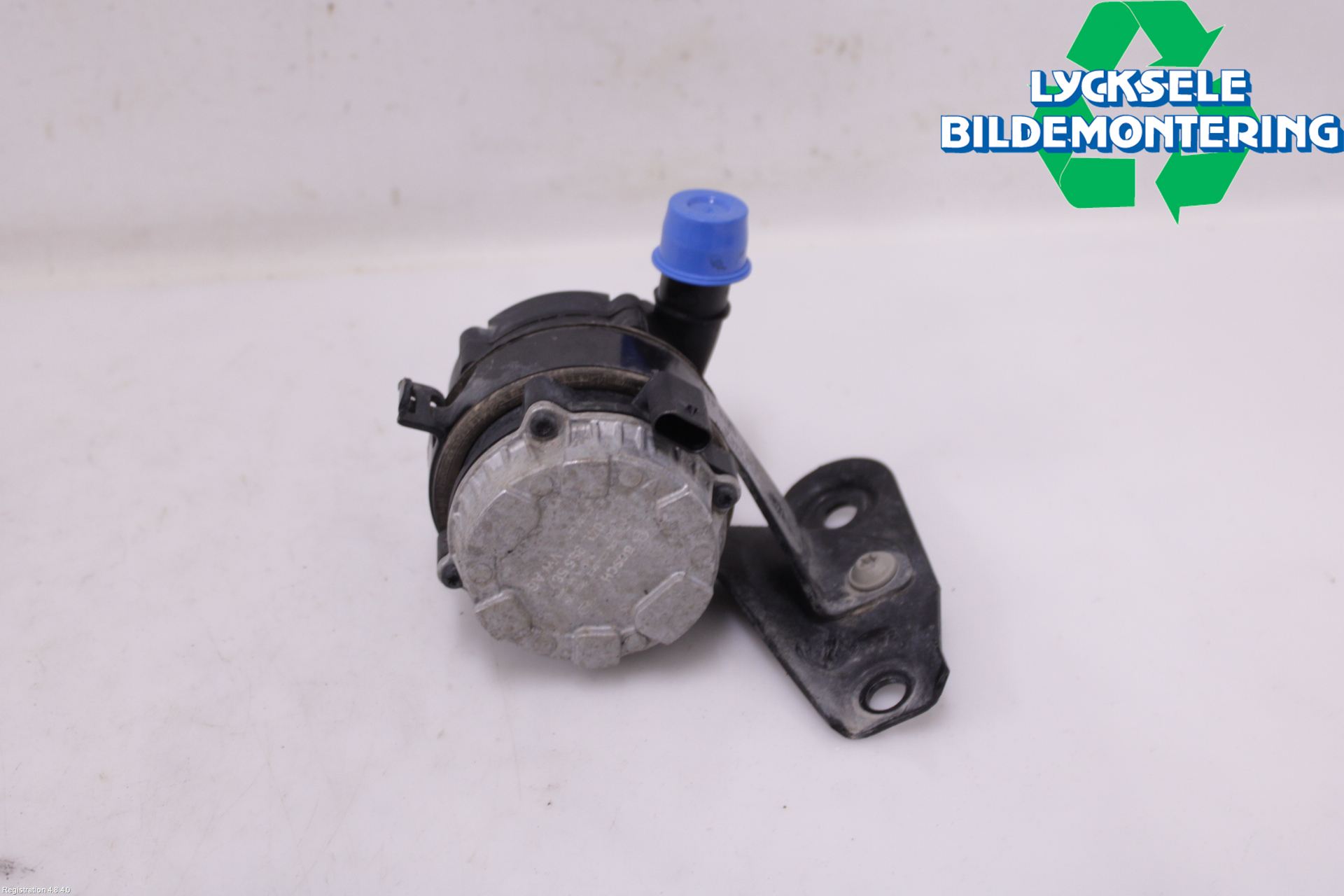 Volkswagen VW PASSAT 15-19 Vattenpump
