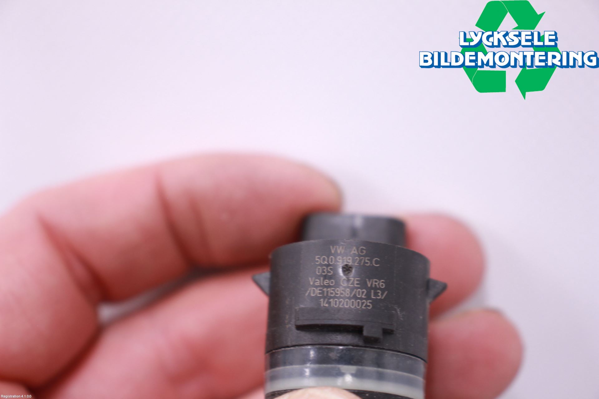Skoda KAMIQ 20- Parkeringshjälp Frontsensor