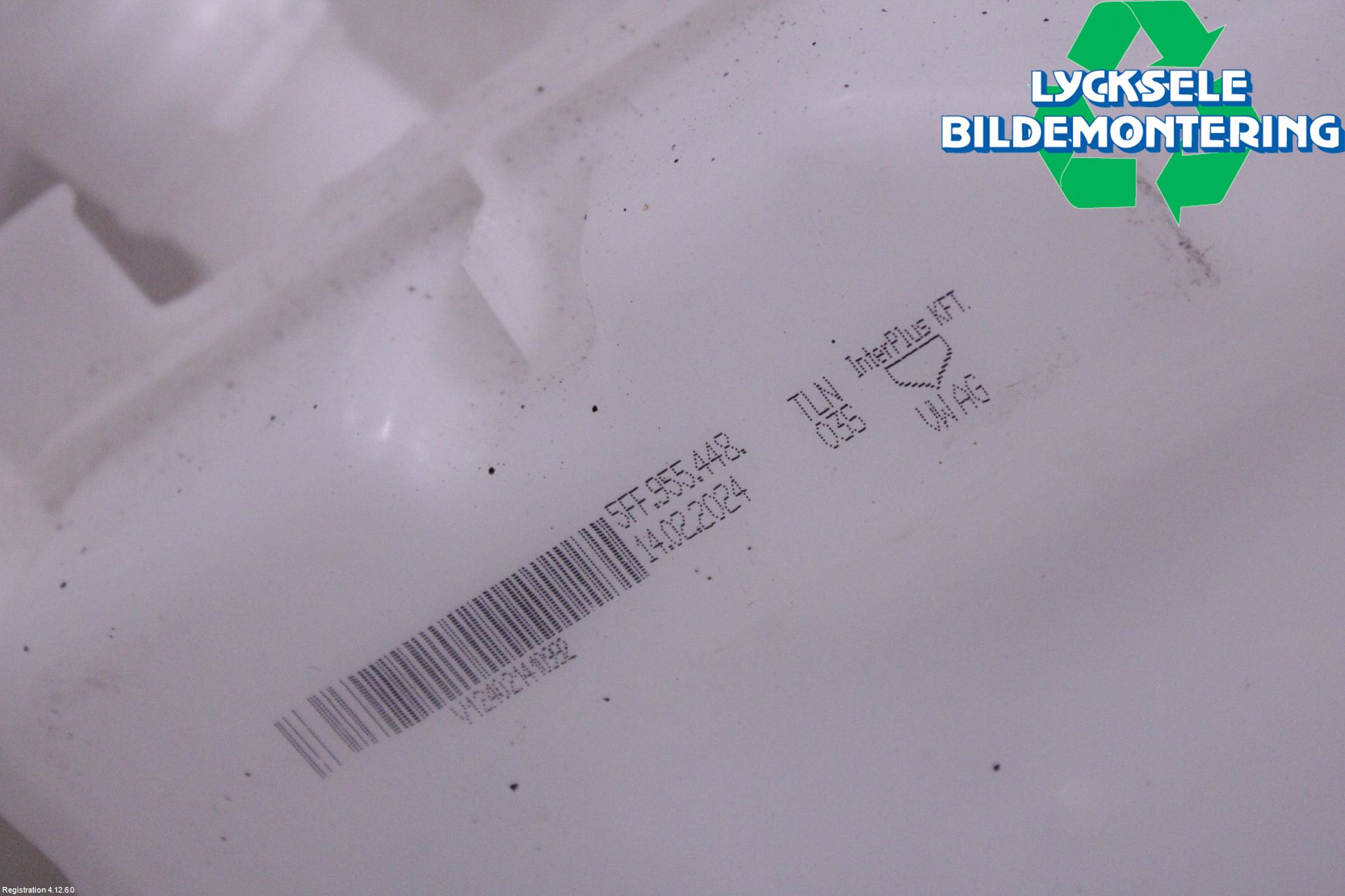 Cupra FORMENTOR 21- Spolartank Vindruta-Strål