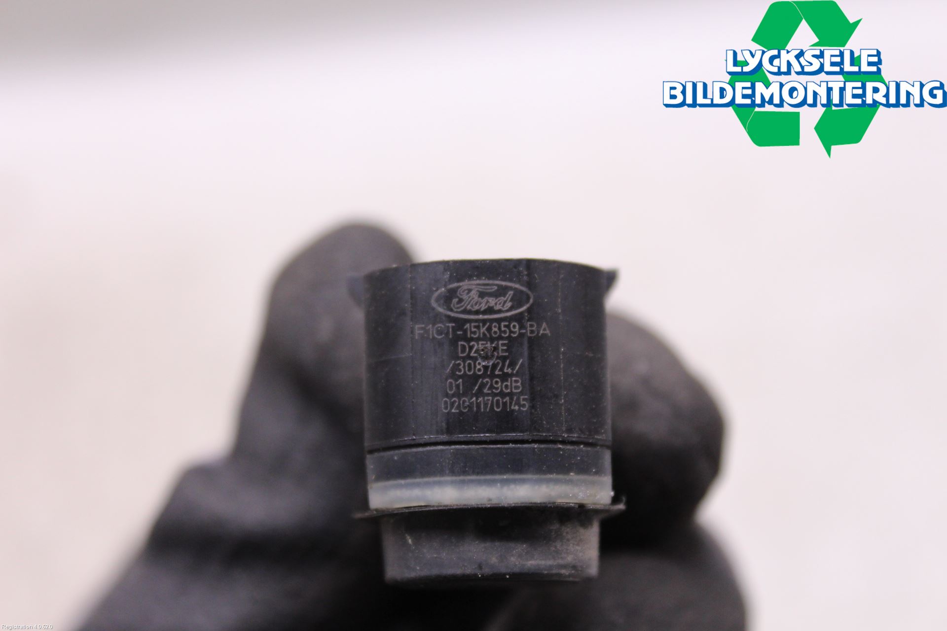 Ford KUGA 13-16 Parkeringshjälp Backsensor