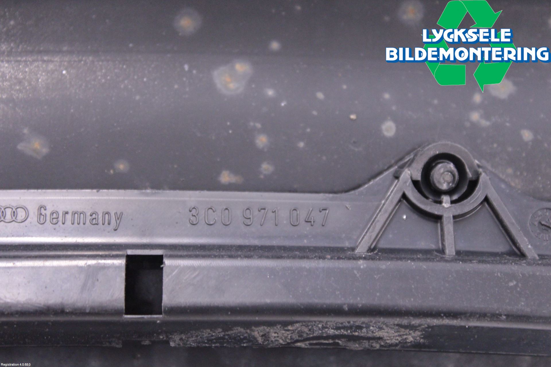 Volkswagen VW TIGUAN 07-16 Bärarm Bak Vänster