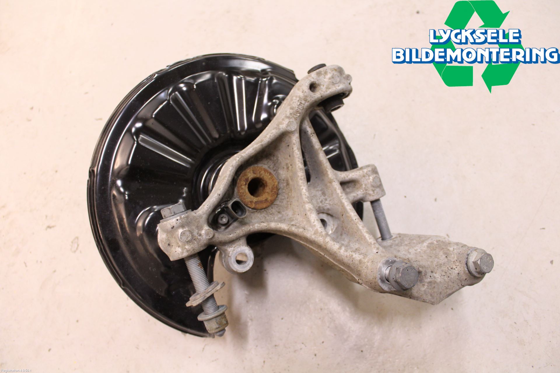 Volkswagen VW PASSAT 15-19 Hjullagerhus-Spindel Hö B