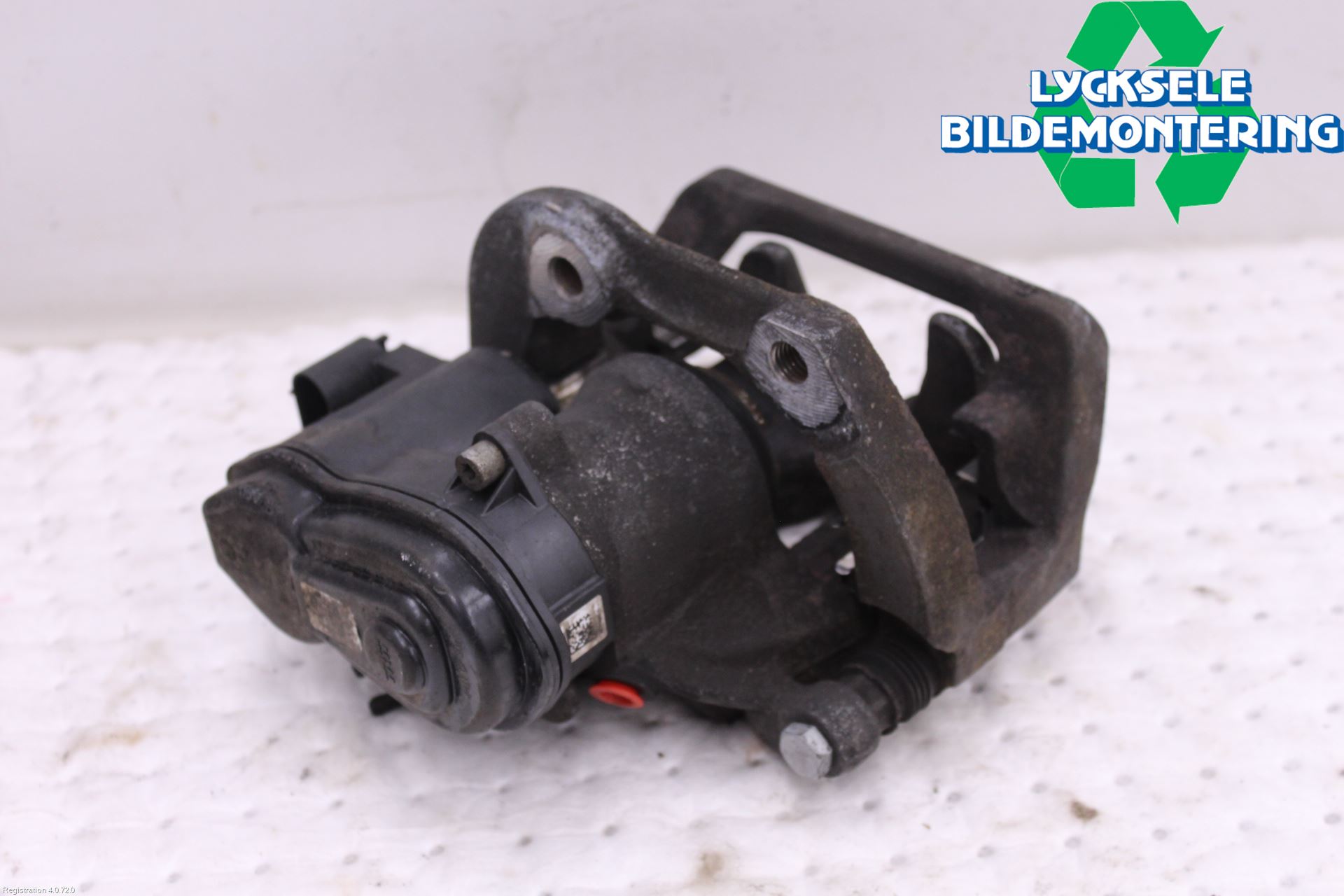 BMW 5 F10/F11/F18 09-17 Bromsok Bak Vänster