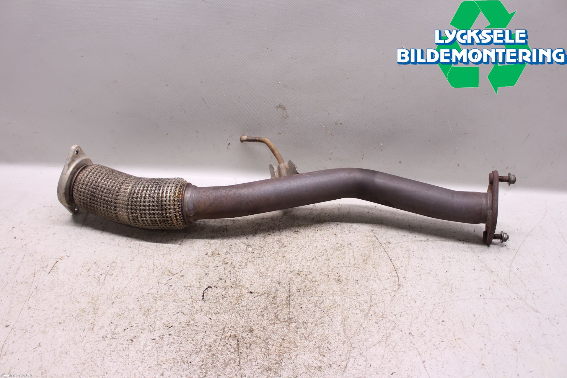 Nissan PULSAR Avgas Främre Rör