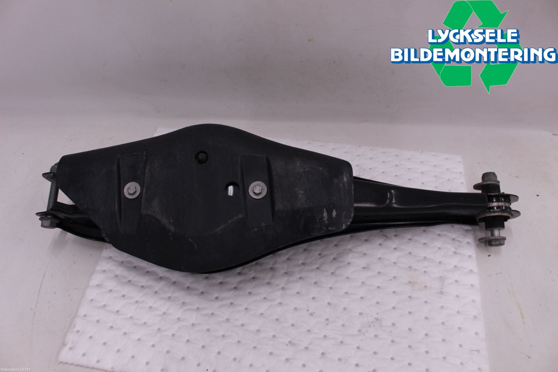 Audi A3/S3 8Y 21- Bärarm Bak Höger