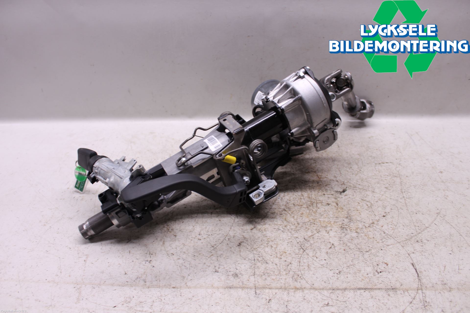 Seat ARONA Rattaxelagg Justerbart