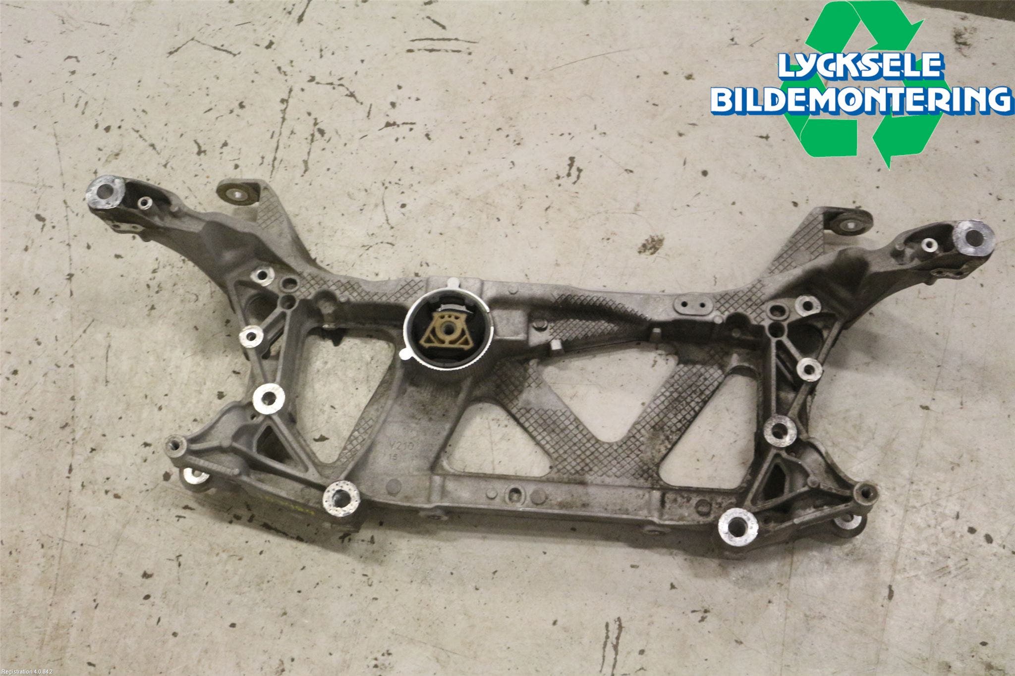 Audi A3/S3 8V 13-20 Framvagnsbalk