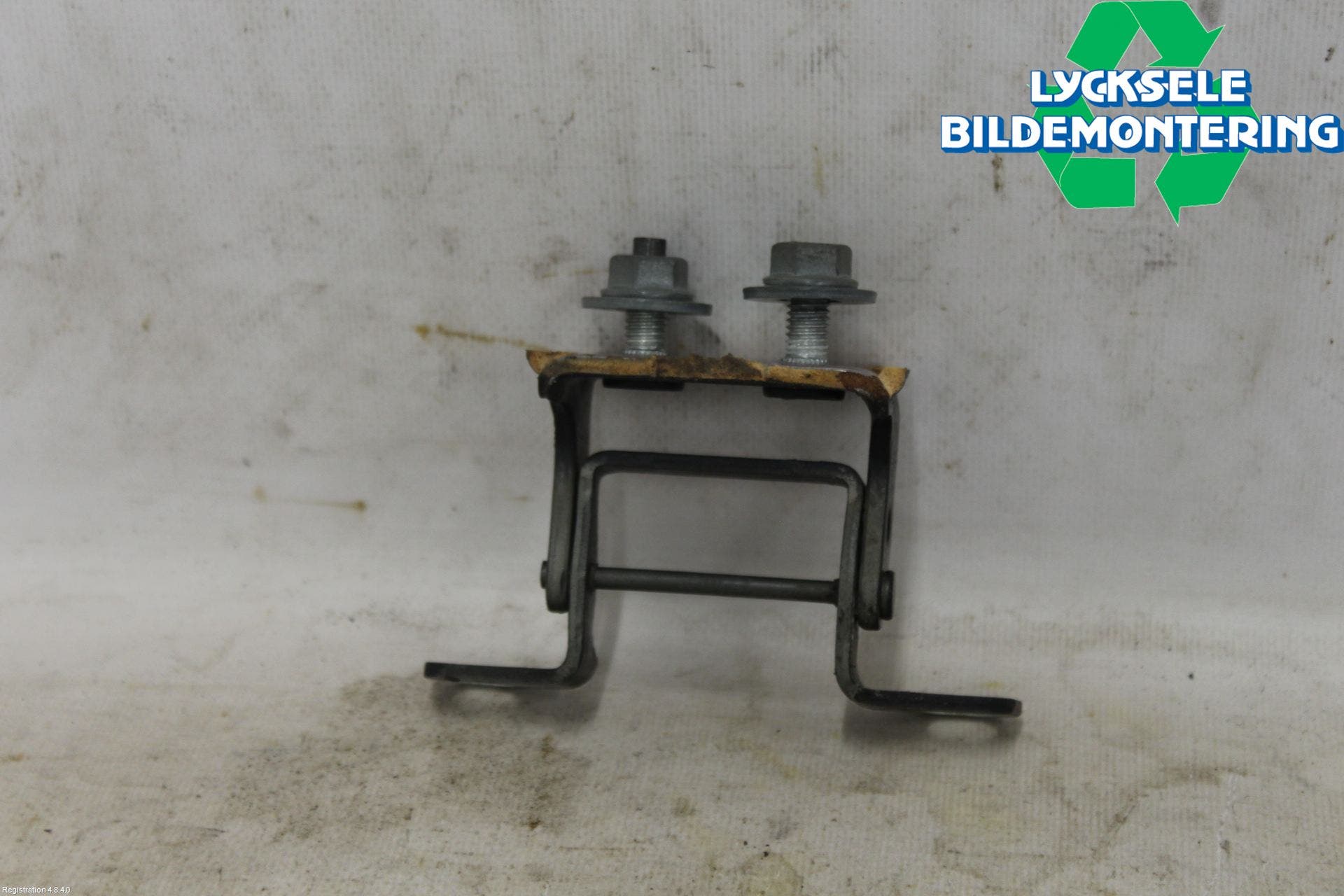 Volvo V60 14-18 Bakluckegångjärn Vä