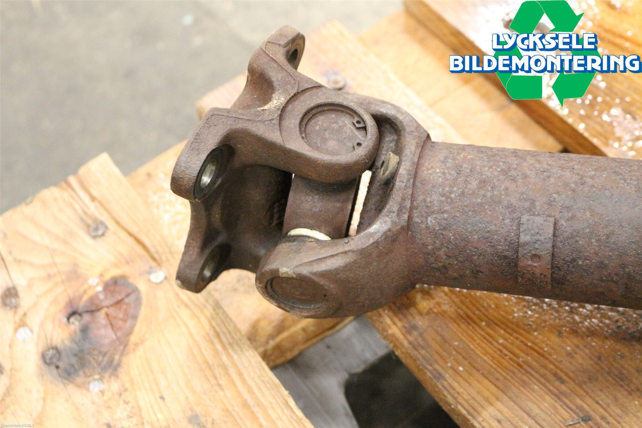 Dodge PICK UP RAM 81- Mellanaxel Främre 4Wd