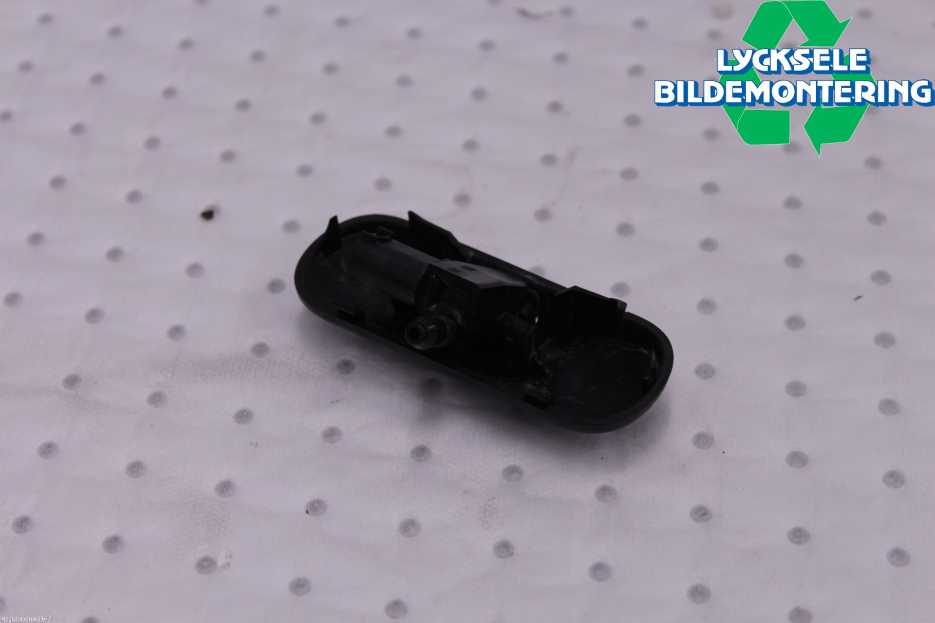 Seat ATECA 16->> Spolarmunstycke Rutor