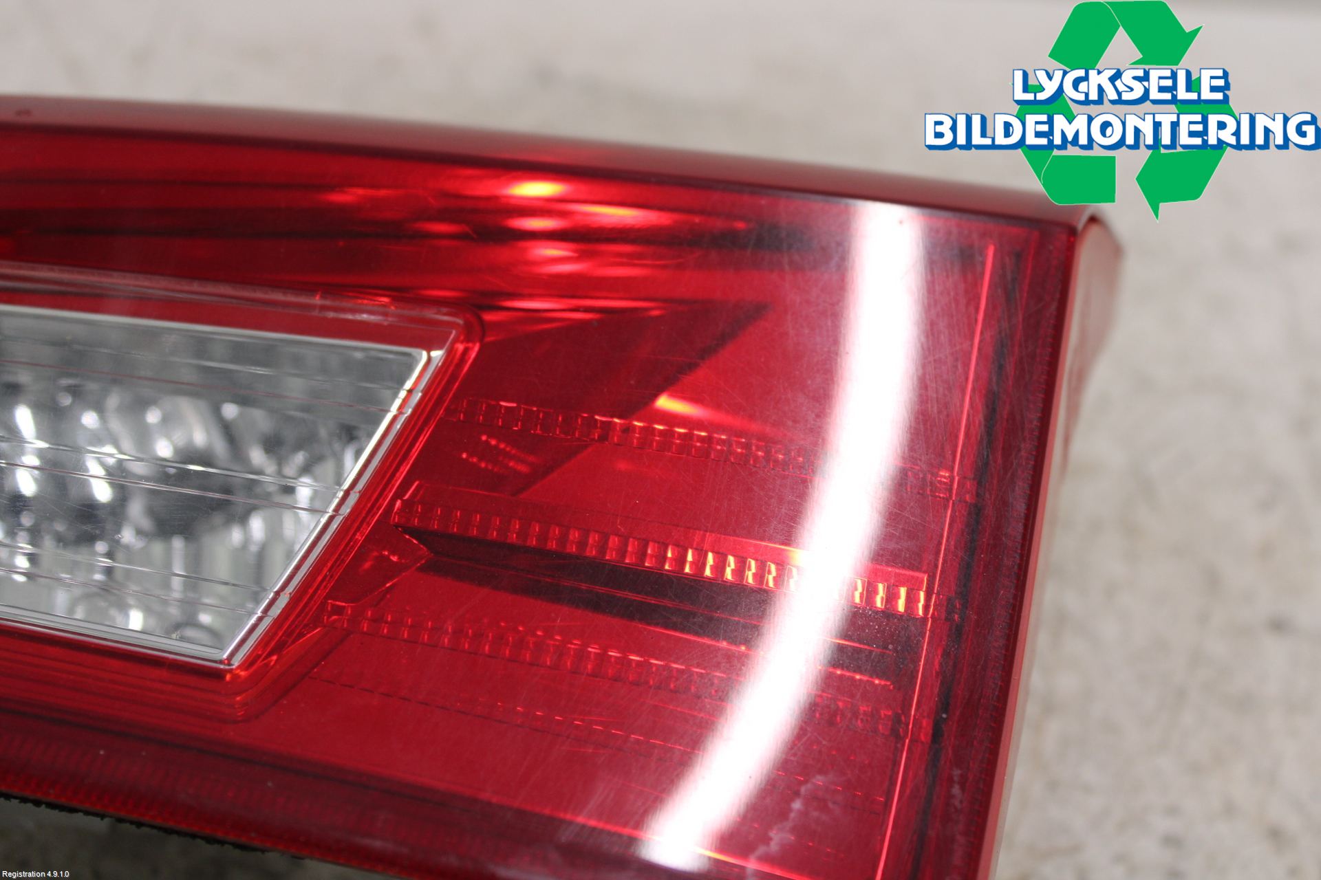 Toyota AURIS 13-19 Bakljus Lucka Hö