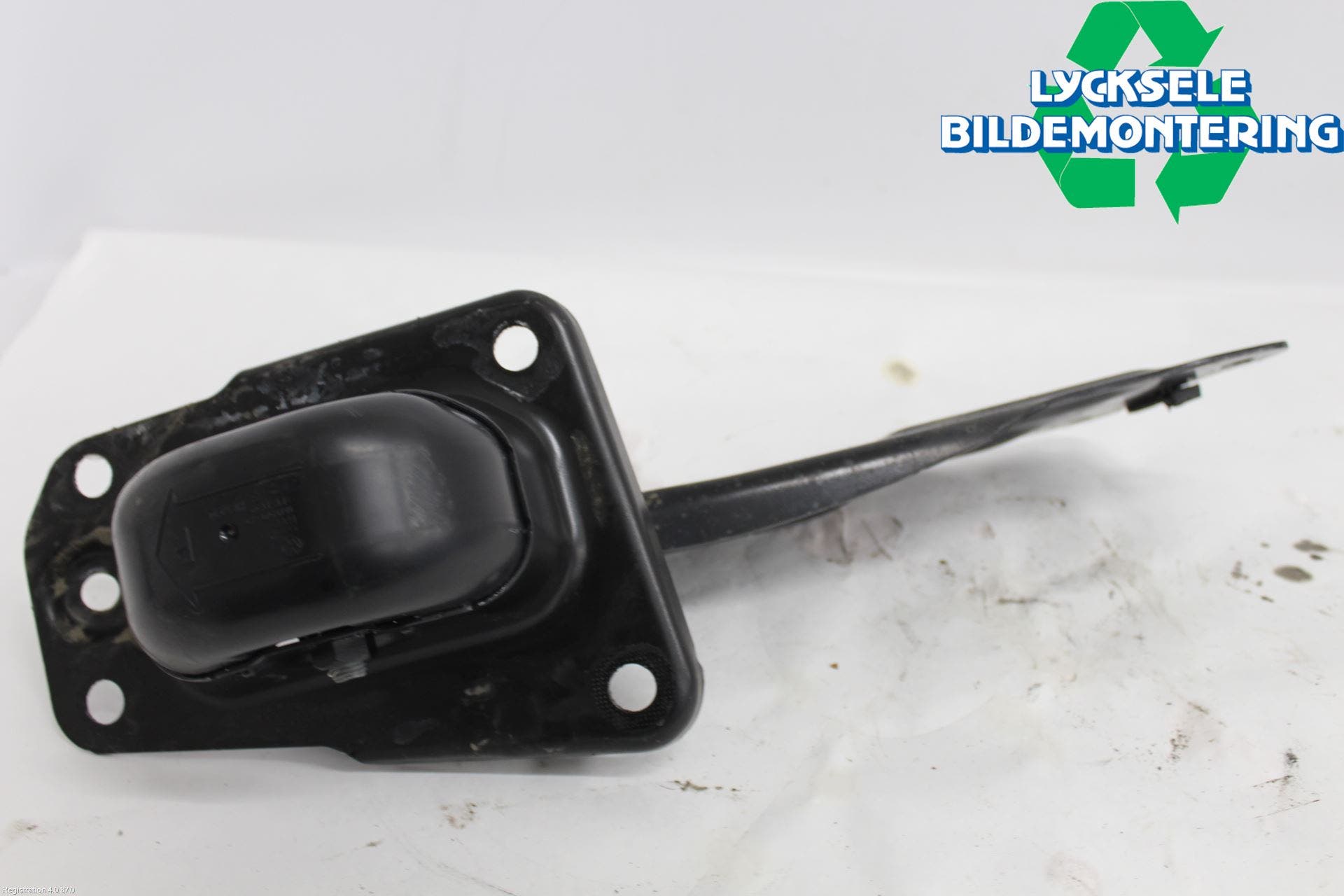 Volkswagen VW TIGUAN 16-24 Bärarm Bak Höger