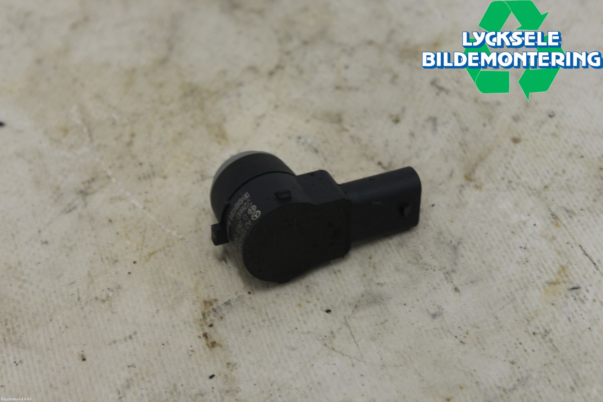 Mercedes-Benz MB E-KLASS (W212) 09-16 Parkeringshjälp Frontsensor