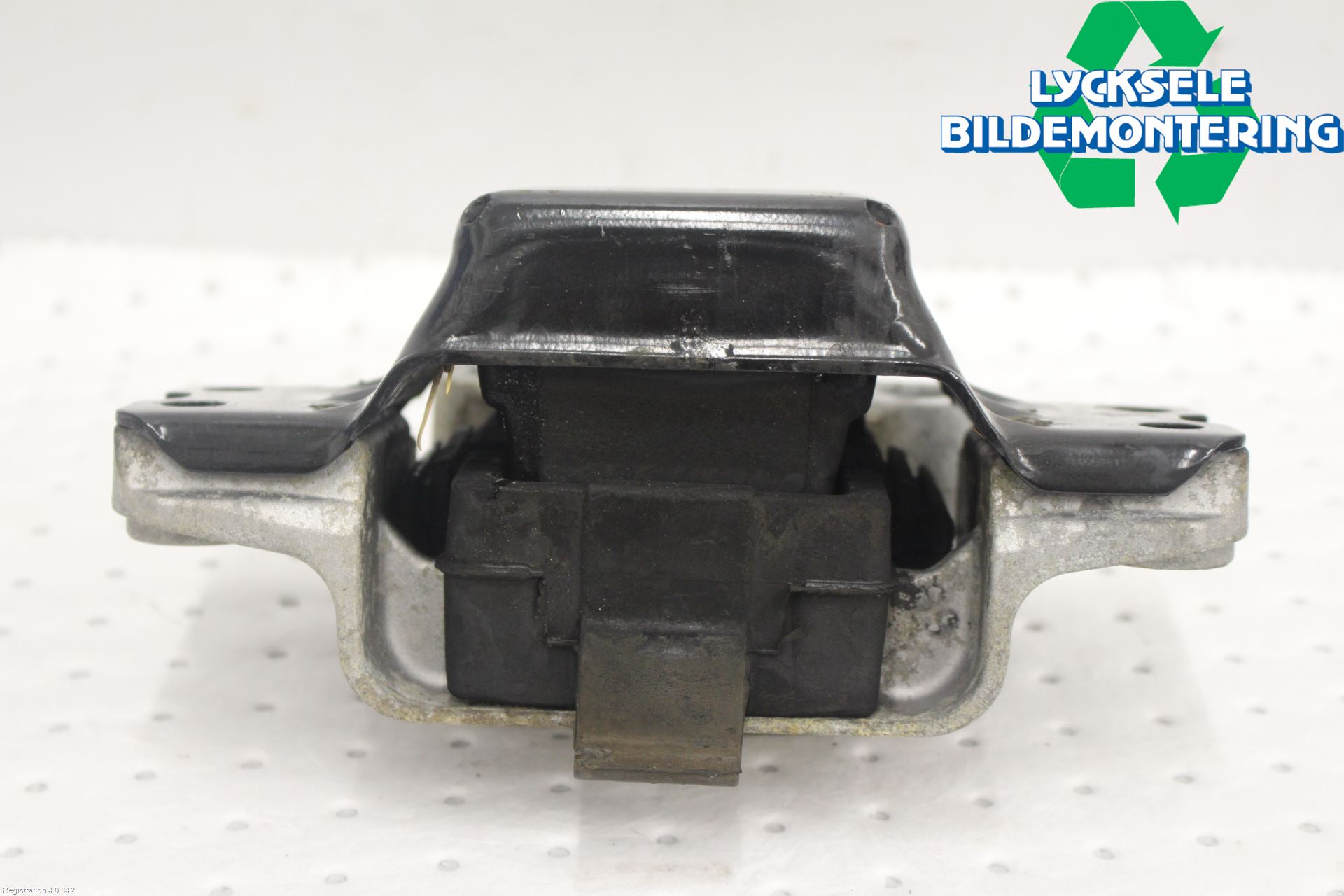 Volkswagen VW CADDY 11-15 Växellådsfäste