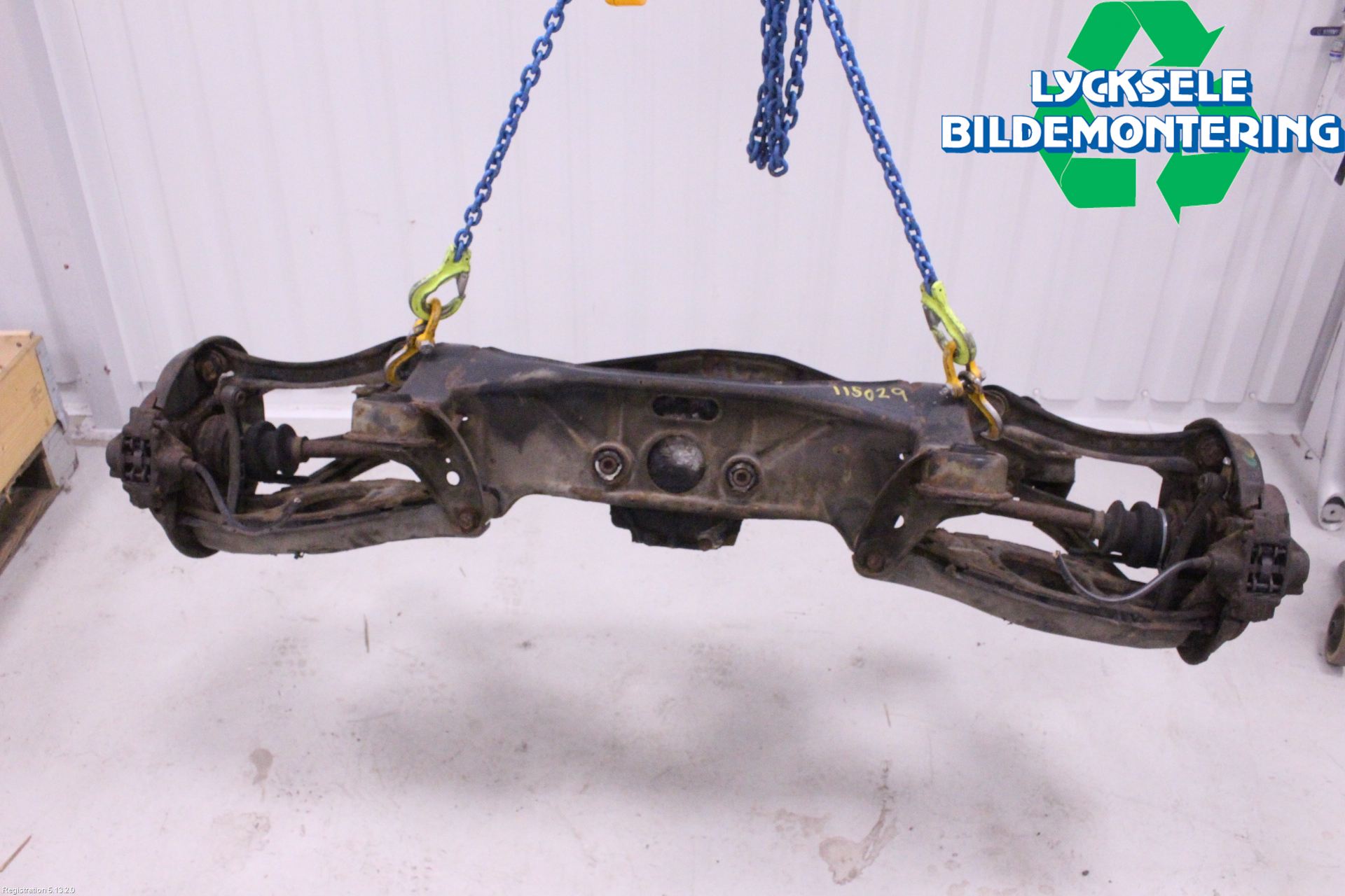Mercedes-Benz MB 200-500  (W124) 86-96 Bakaxel