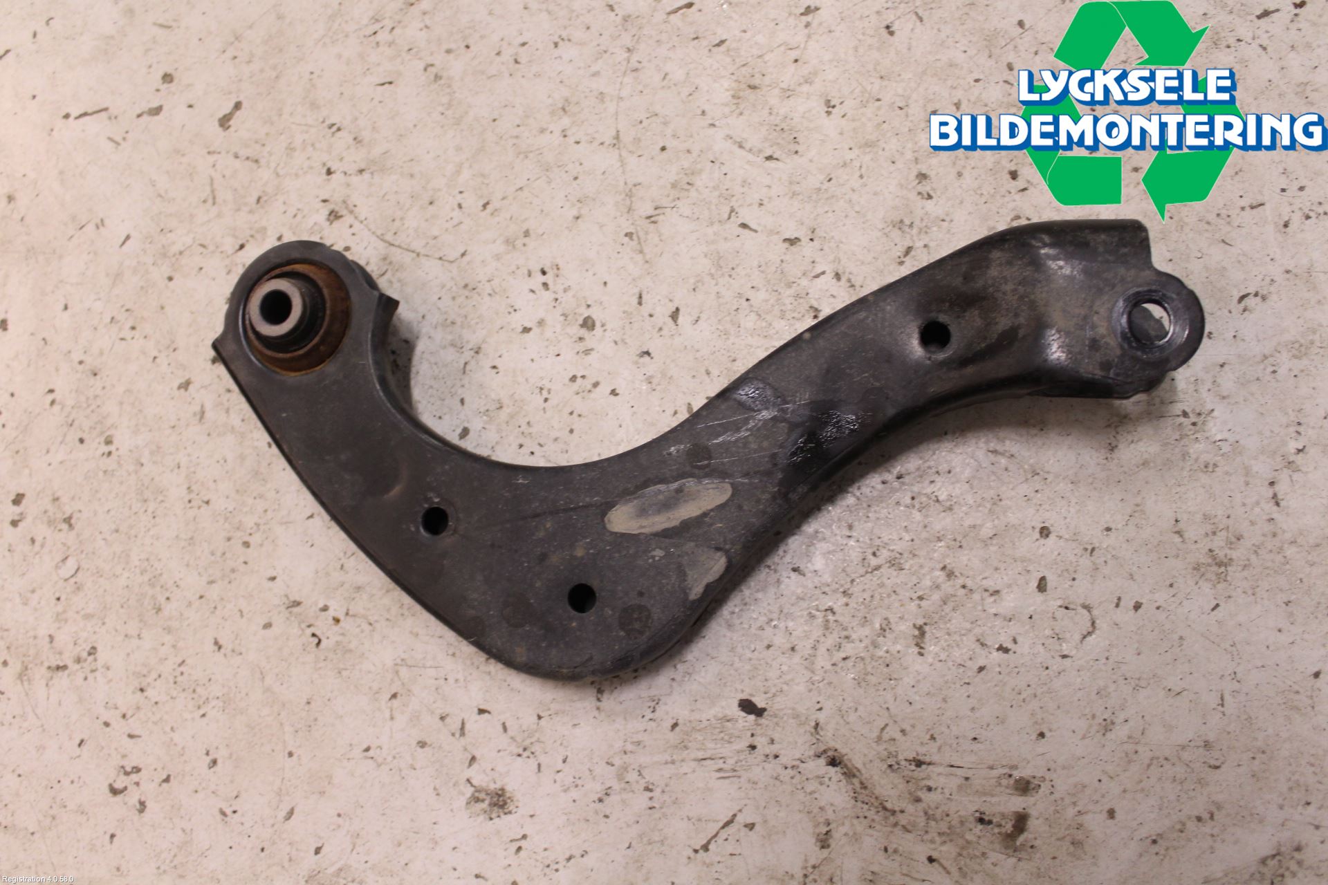 Toyota C-HR 16-23 Bärarm Bak Vänster